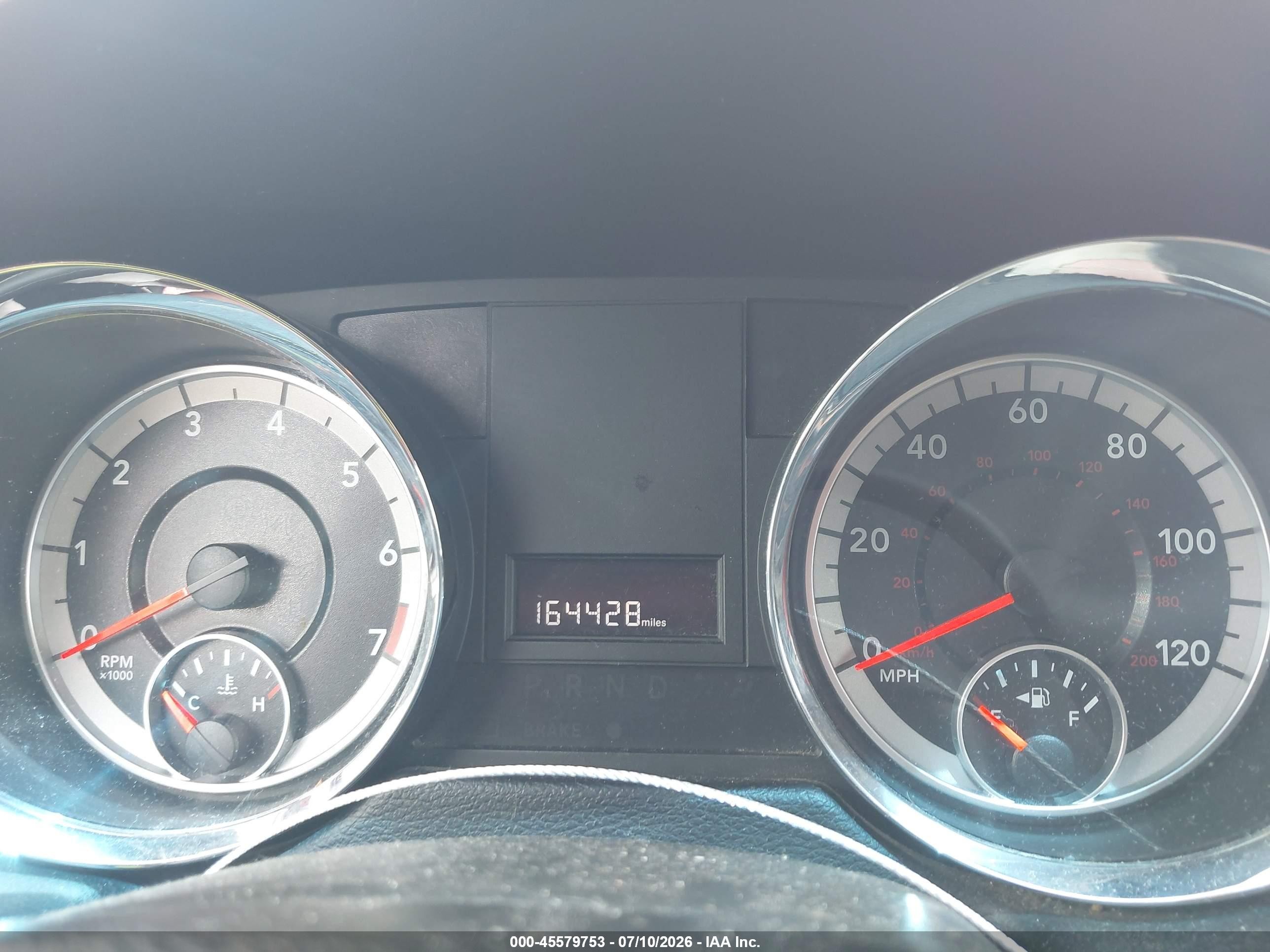 2015 Dodge Grand Caravan Sxt Maroon vin: 2C4RDGCG1FR668837
