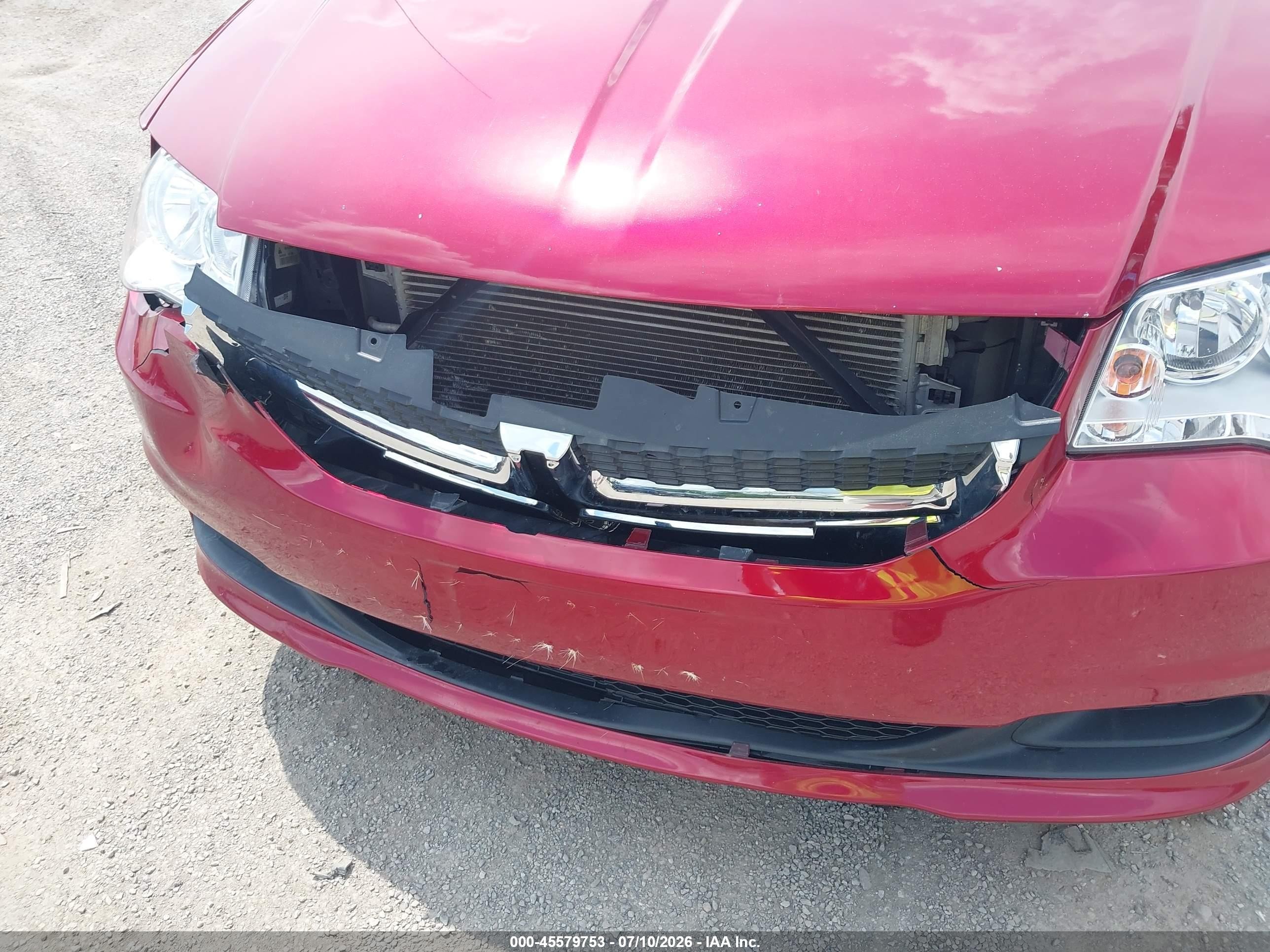 2015 Dodge Grand Caravan Sxt Maroon vin: 2C4RDGCG1FR668837