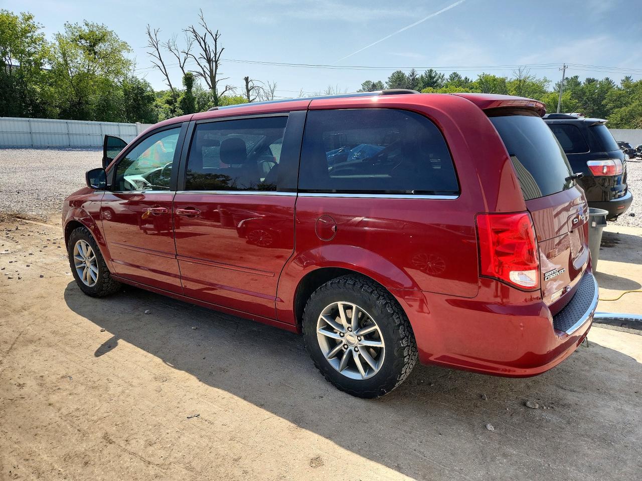 2015 Dodge Grand Caravan Sxt Burgundy vin: 2C4RDGCG1FR736828