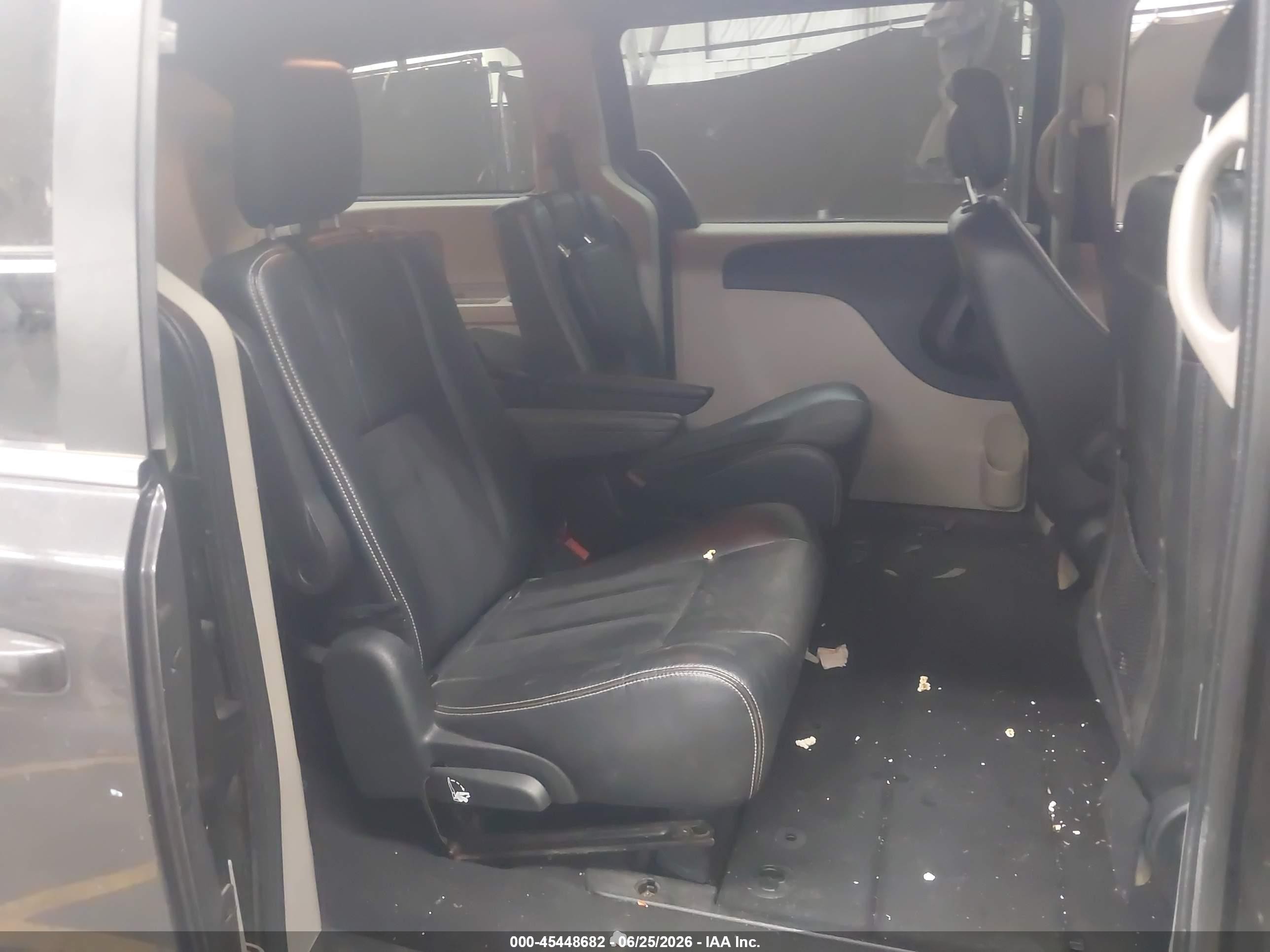 2017 Dodge Grand Caravan Sxt Серый vin: 2C4RDGCG1HR814561