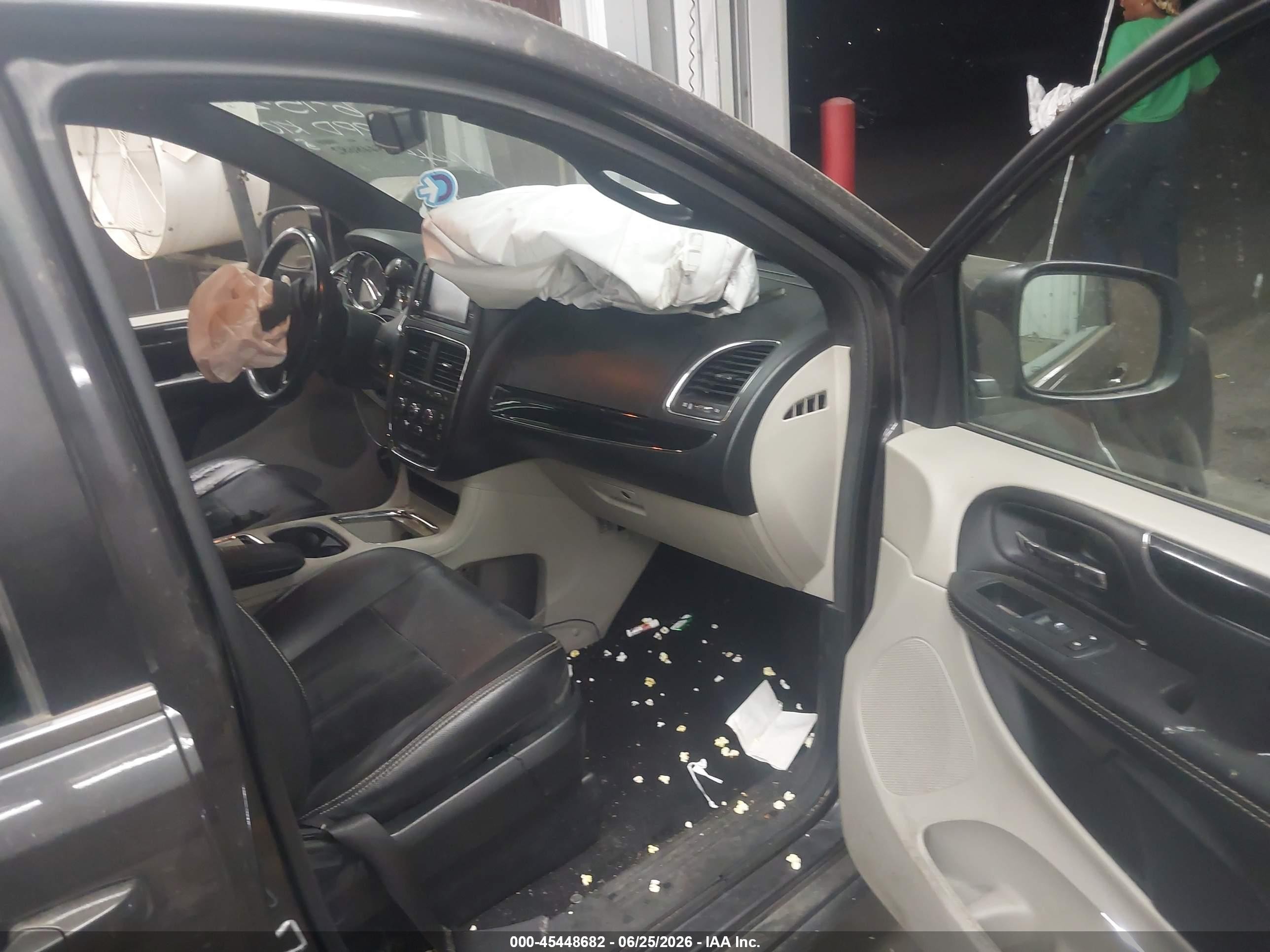 2017 Dodge Grand Caravan Sxt Серый vin: 2C4RDGCG1HR814561