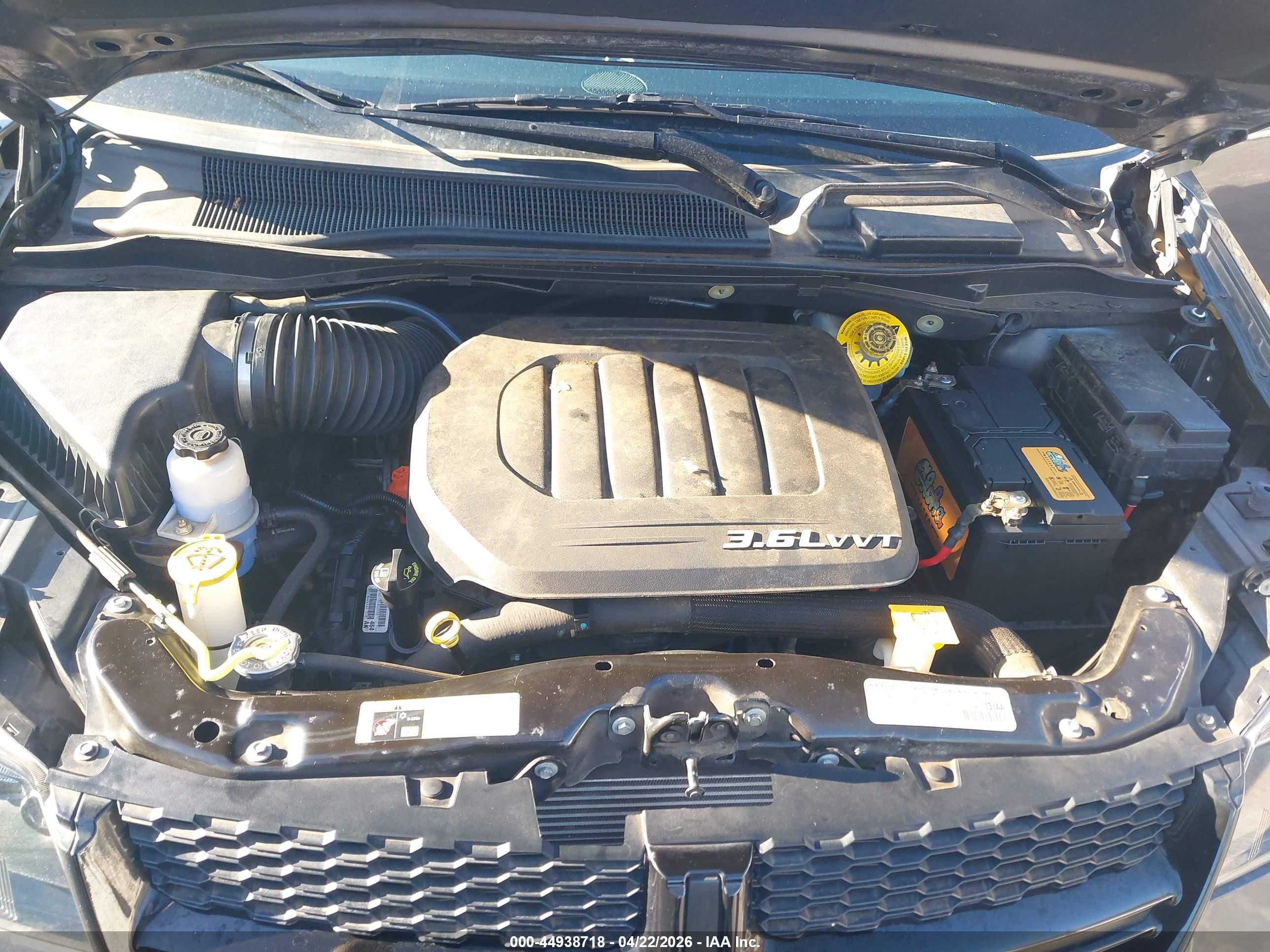 2018 Dodge Grand Caravan Sxt Gray vin: 2C4RDGCG1JR173630