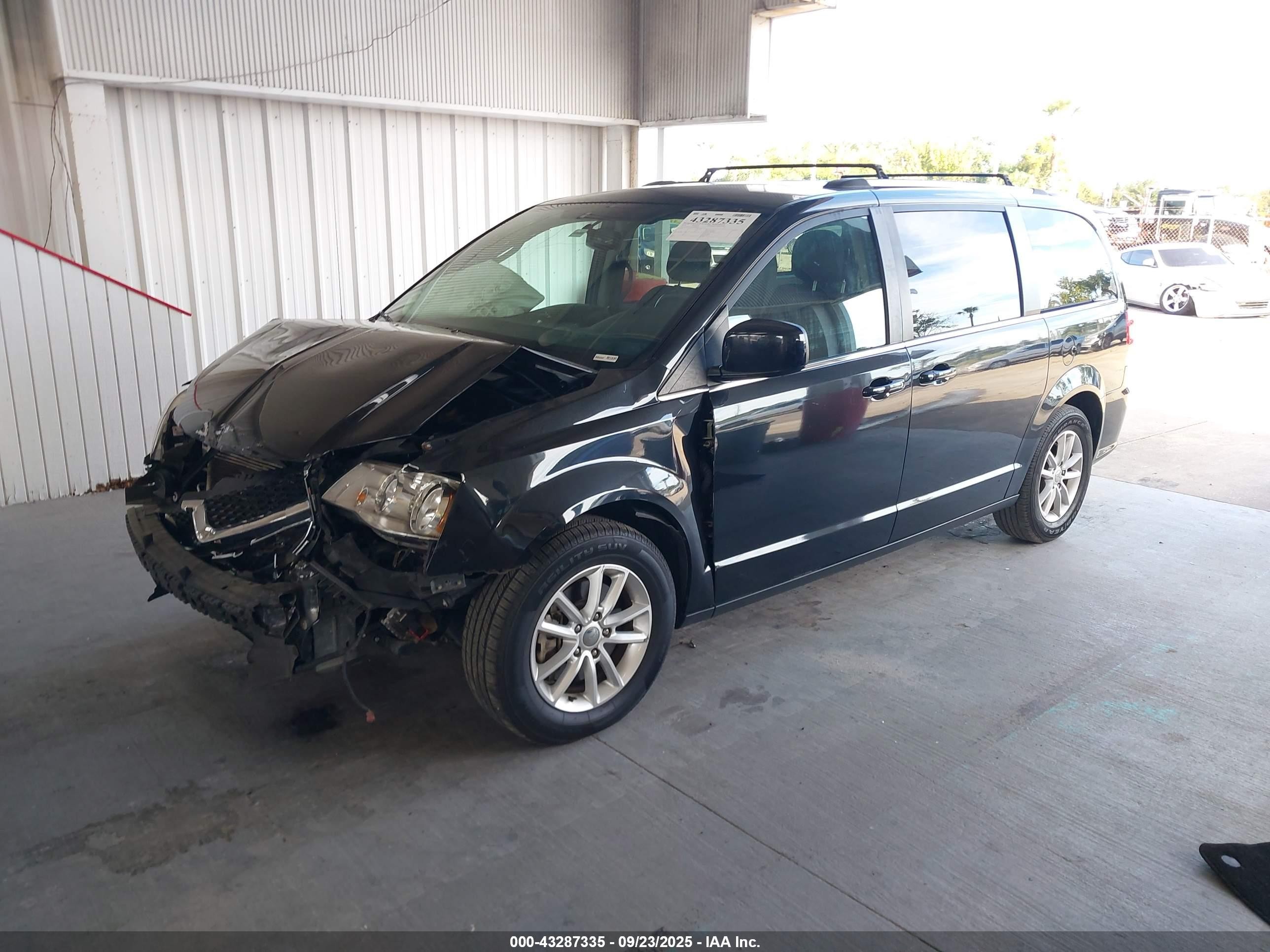 2018 Dodge Grand Caravan Sxt Черный vin: 2C4RDGCG1JR208649