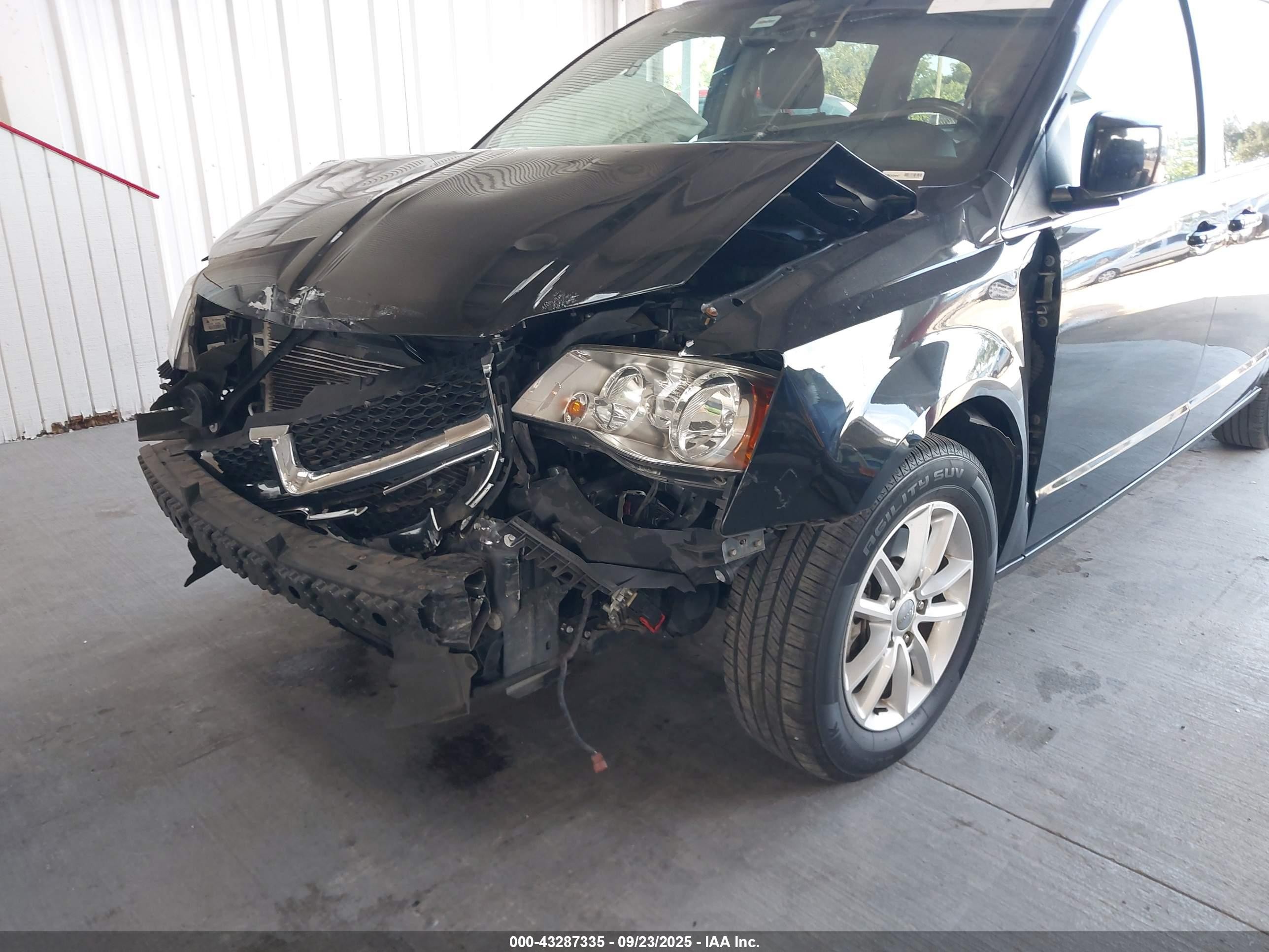 2018 Dodge Grand Caravan Sxt Черный vin: 2C4RDGCG1JR208649