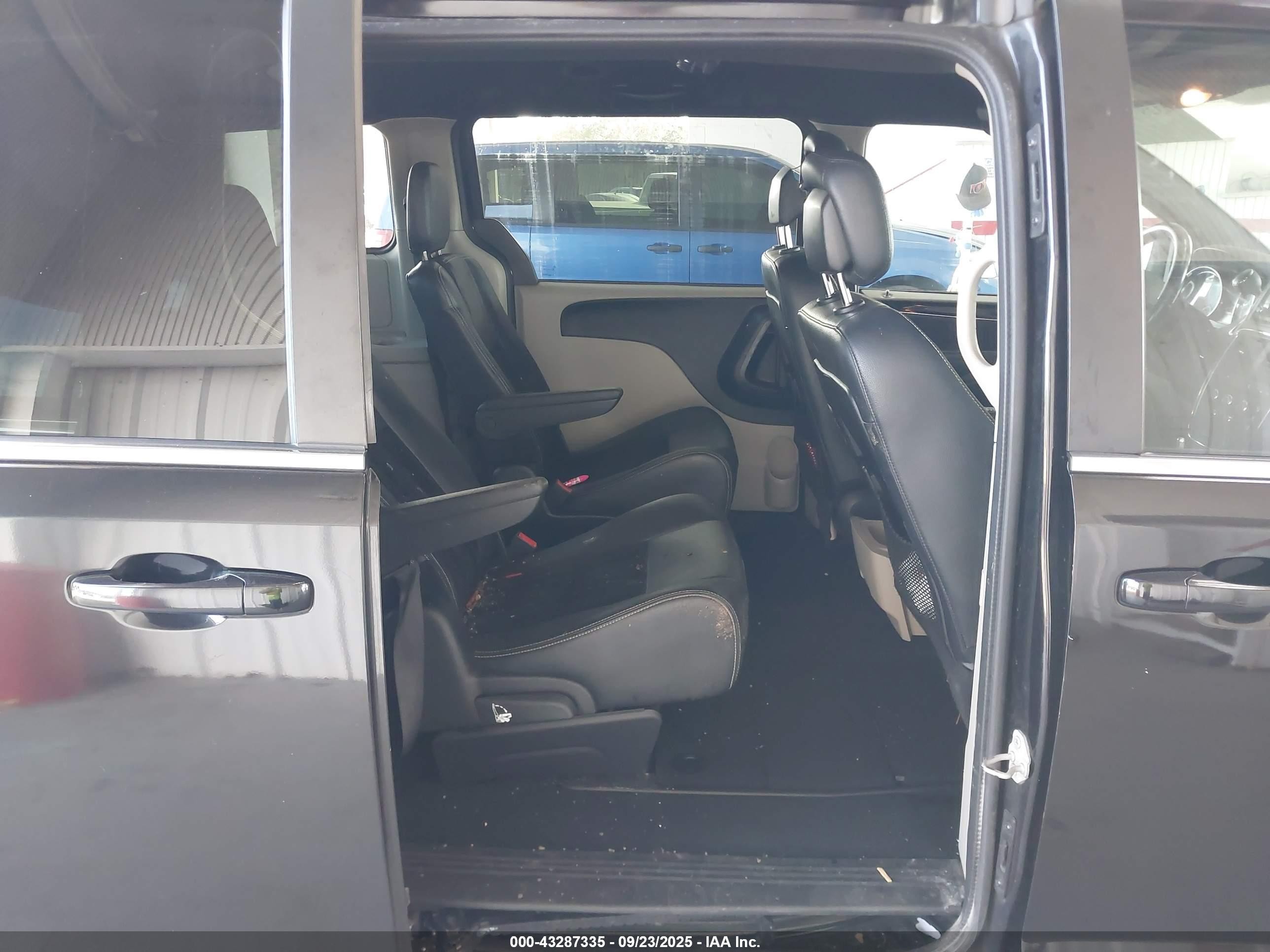 2018 Dodge Grand Caravan Sxt Черный vin: 2C4RDGCG1JR208649
