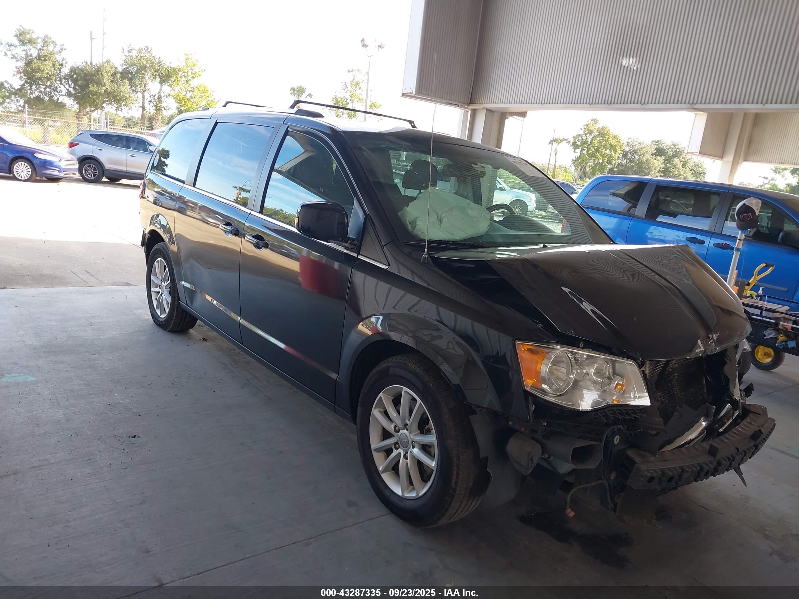 2018 Dodge Grand Caravan Sxt Черный vin: 2C4RDGCG1JR208649