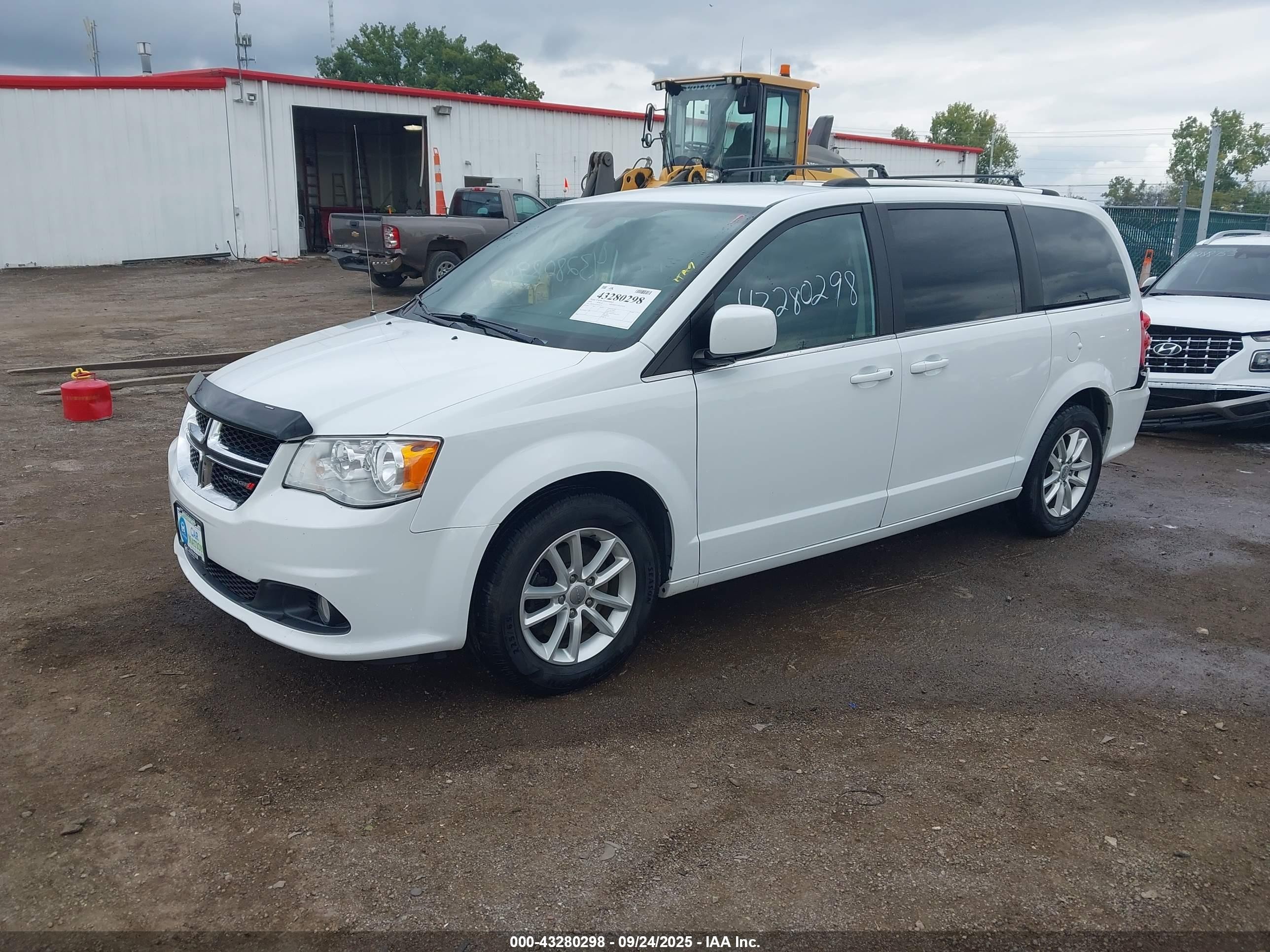 2018 Dodge Grand Caravan Sxt Белый vin: 2C4RDGCG1JR298773