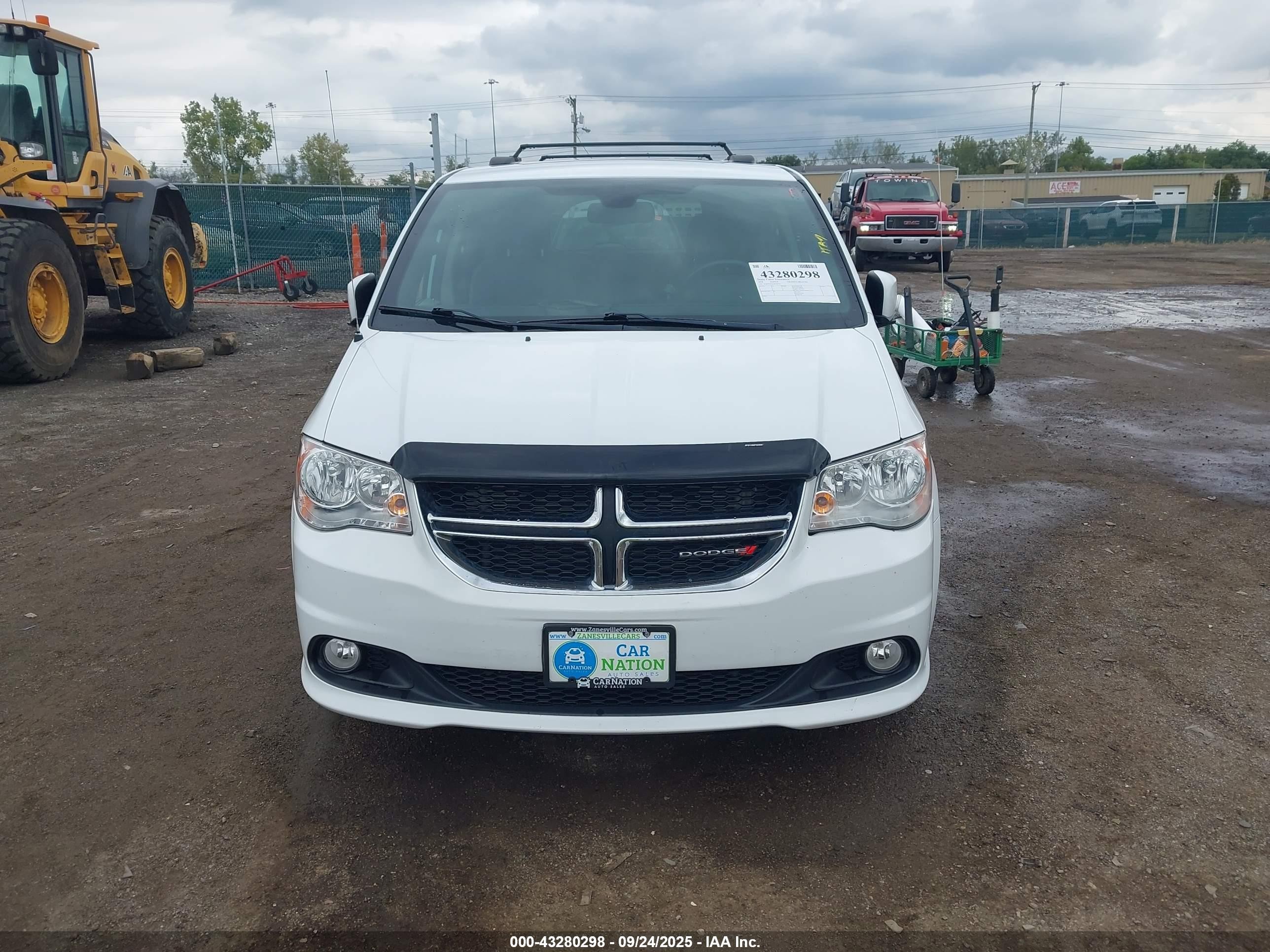 2018 Dodge Grand Caravan Sxt Белый vin: 2C4RDGCG1JR298773