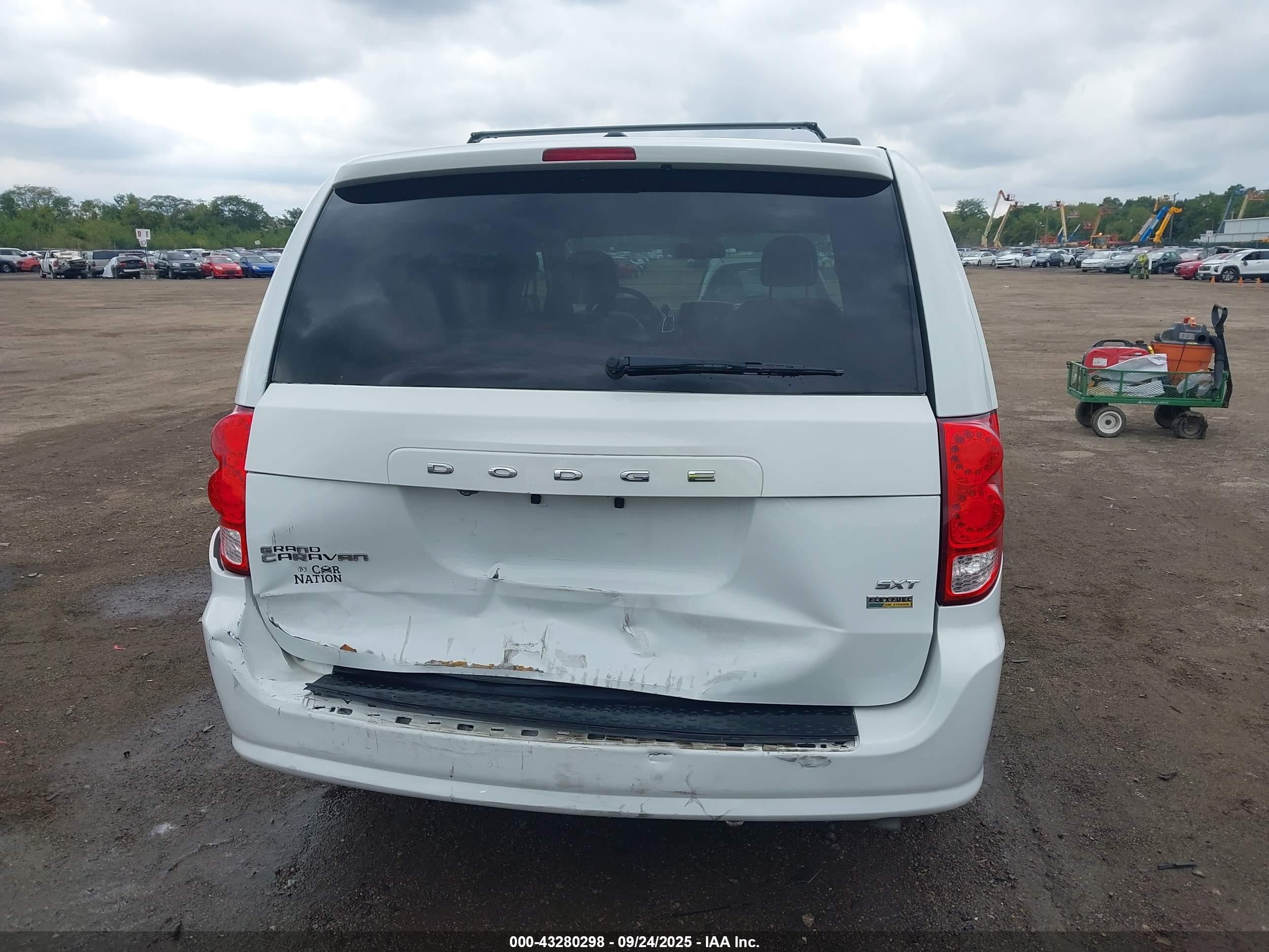 2018 Dodge Grand Caravan Sxt Белый vin: 2C4RDGCG1JR298773