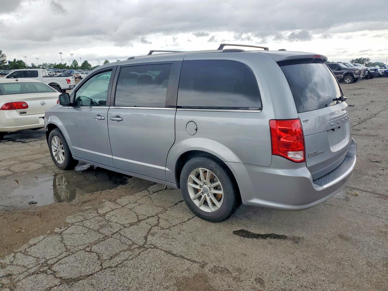 2019 Dodge Grand Caravan Sxt Silver vin: 2C4RDGCG1KR661865