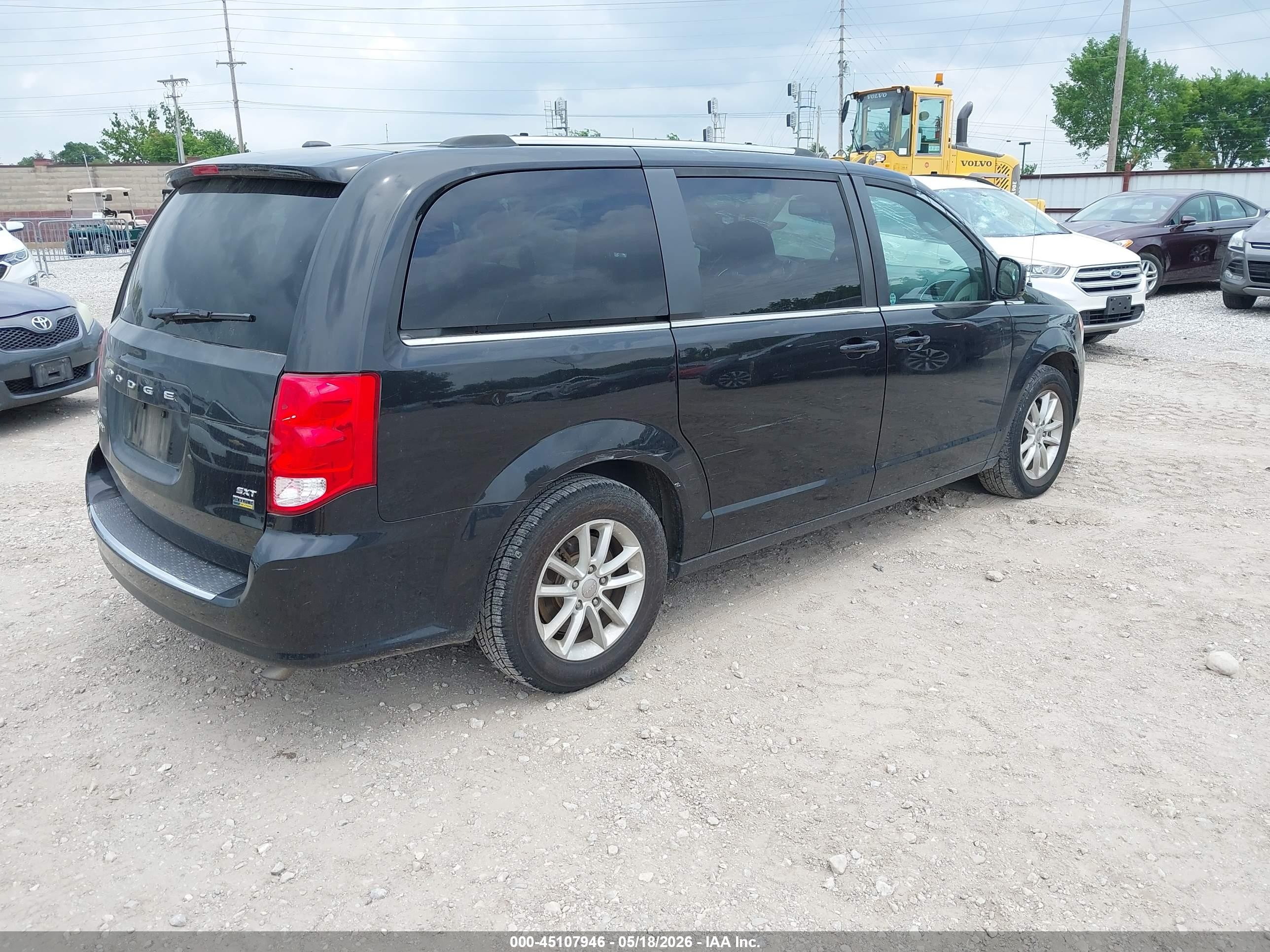 2019 Dodge Grand Caravan Sxt Черный vin: 2C4RDGCG1KR742736