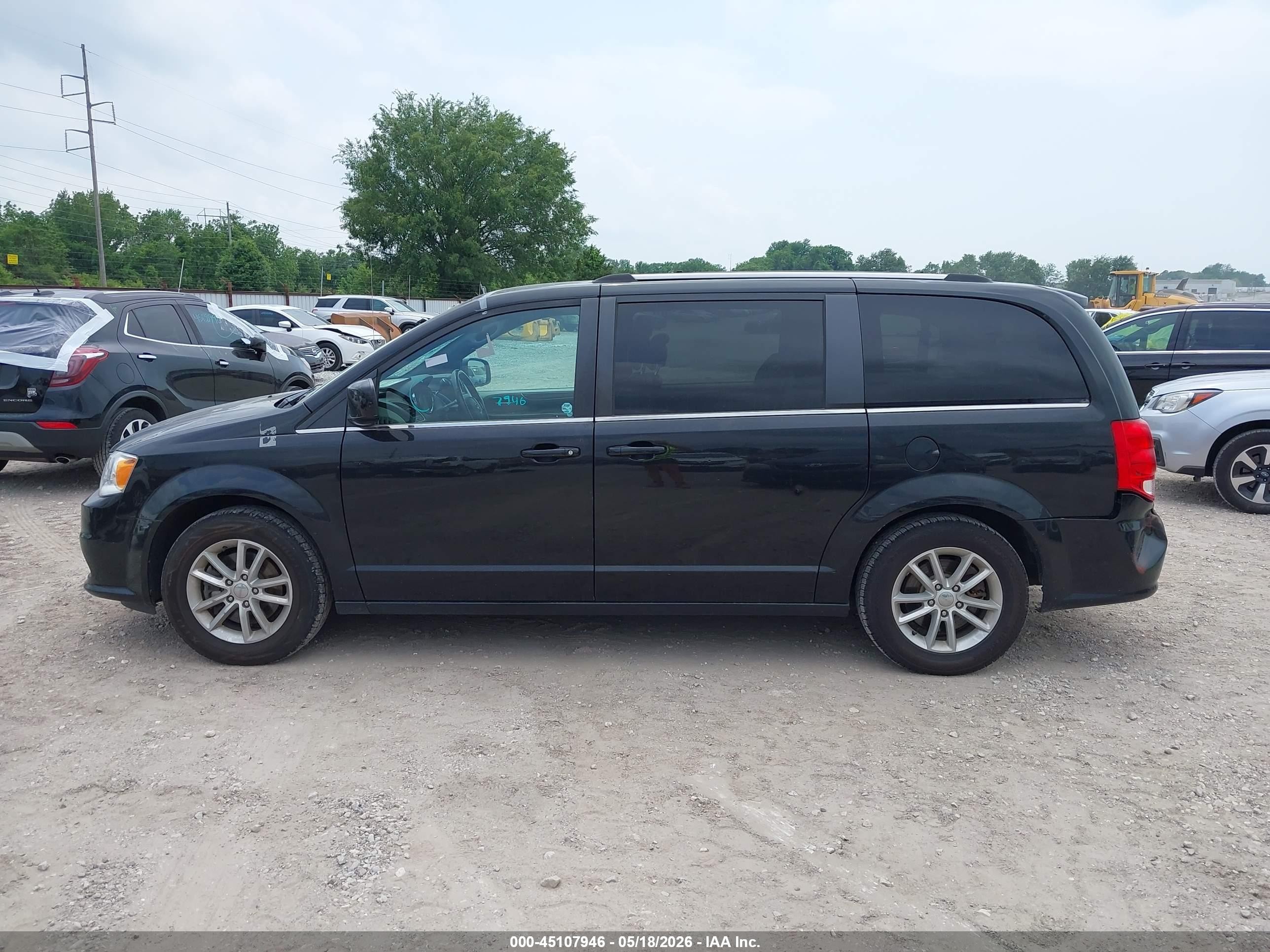 2019 Dodge Grand Caravan Sxt Черный vin: 2C4RDGCG1KR742736
