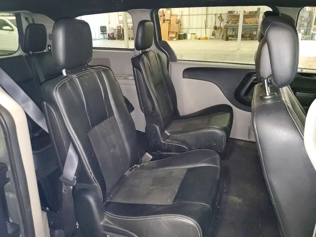 2020 Dodge Grand Caravan Sxt Silver vin: 2C4RDGCG1LR161402
