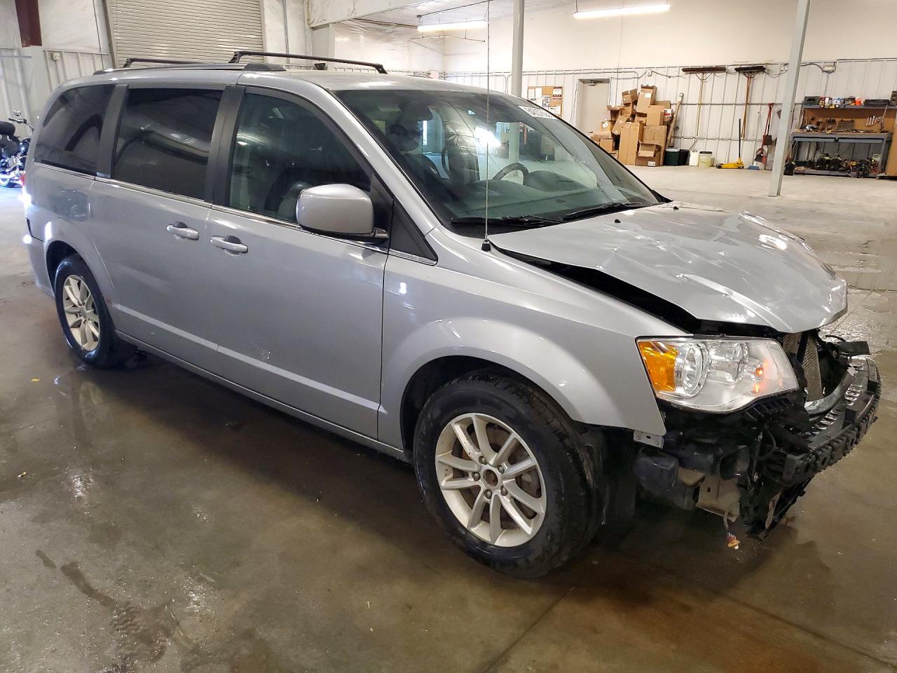 2020 Dodge Grand Caravan Sxt Silver vin: 2C4RDGCG1LR161402