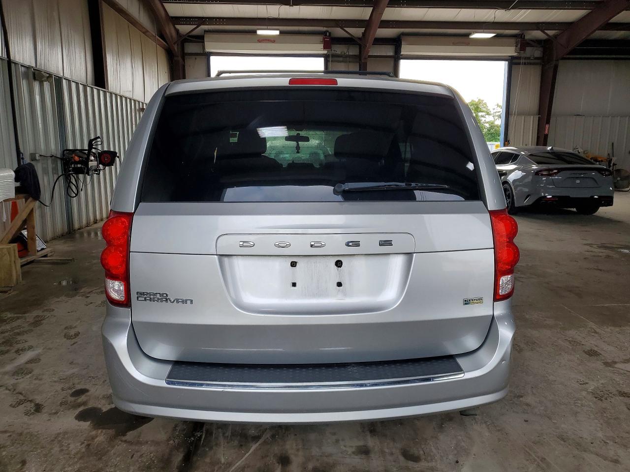 2012 Dodge Grand Caravan Sxt Серебряный vin: 2C4RDGCG2CR112287