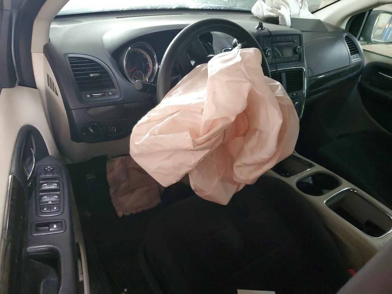 2012 Dodge Grand Caravan Sxt Серебряный vin: 2C4RDGCG2CR112287