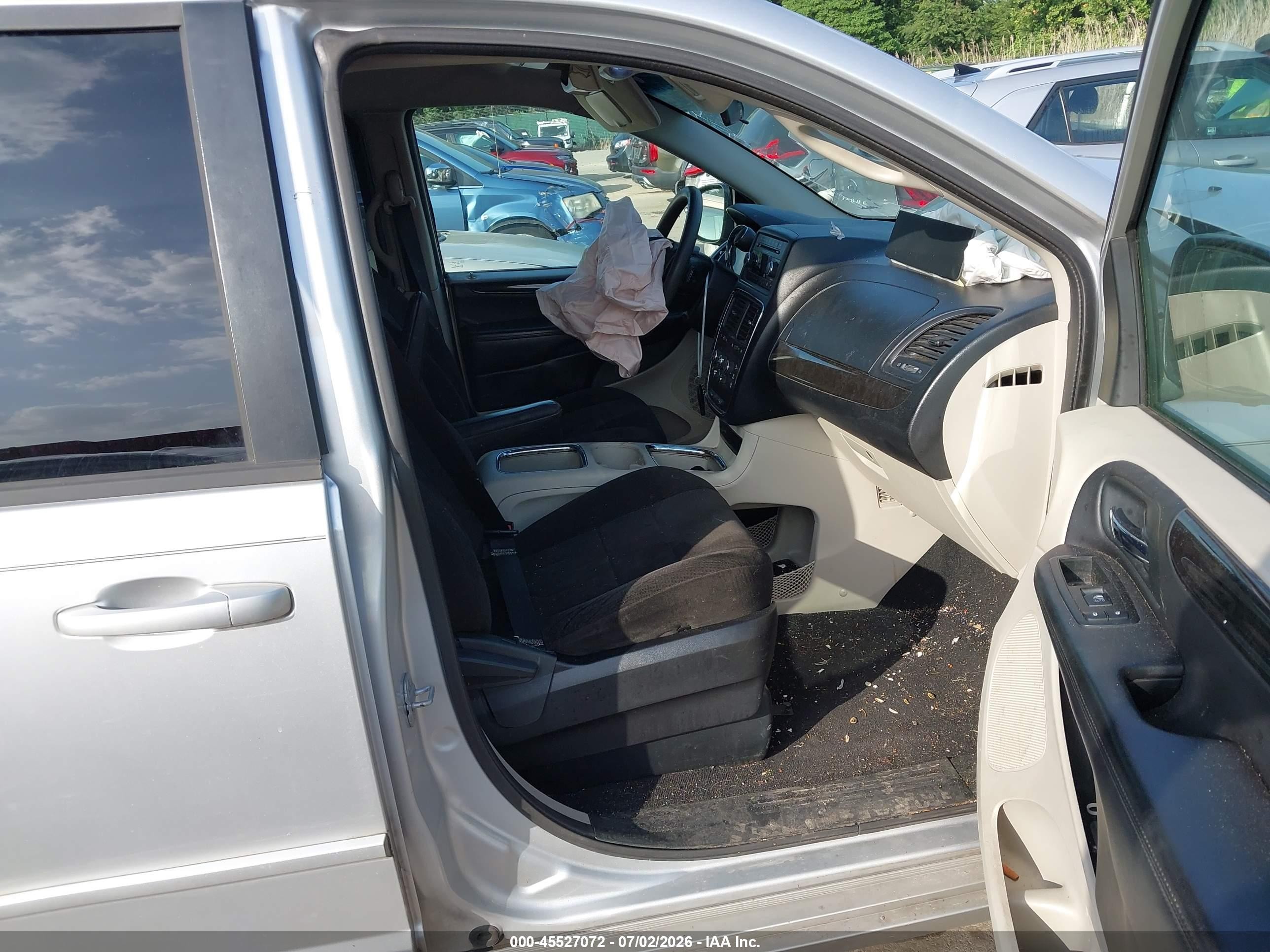 2012 Dodge Grand Caravan Sxt Silver vin: 2C4RDGCG2CR323974