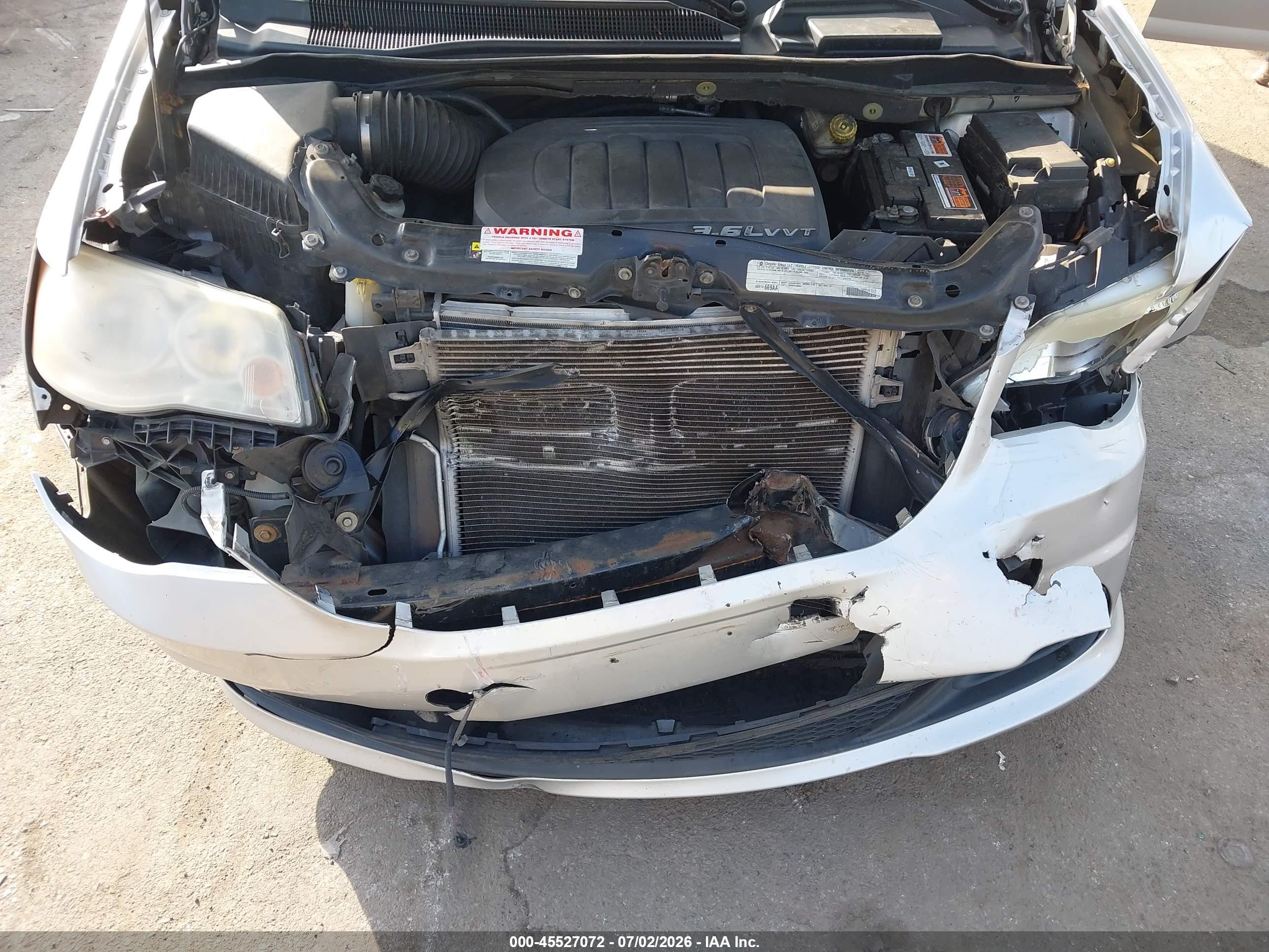 2012 Dodge Grand Caravan Sxt Silver vin: 2C4RDGCG2CR323974