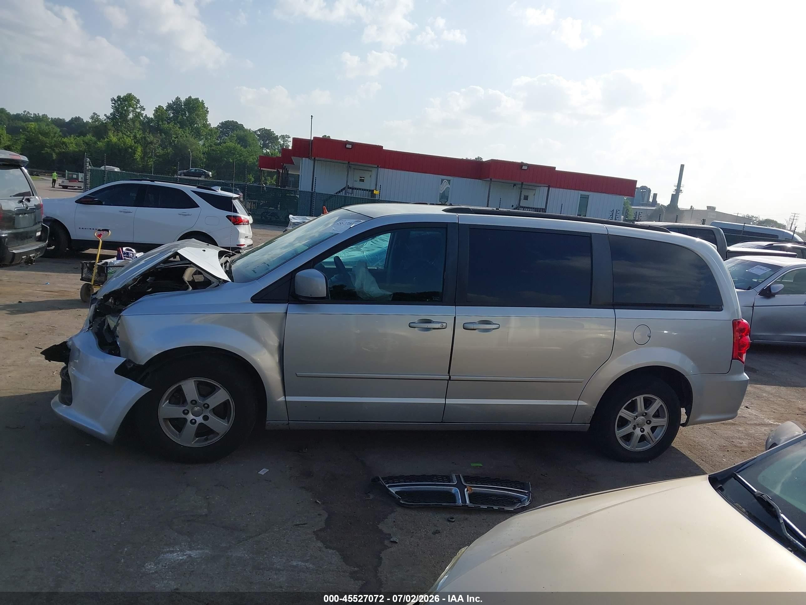 2012 Dodge Grand Caravan Sxt Silver vin: 2C4RDGCG2CR323974