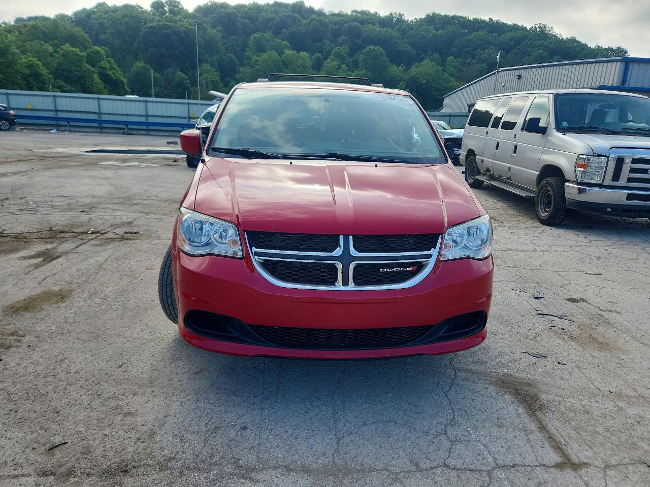 2013 Dodge Grand Caravan Sxt Burgundy vin: 2C4RDGCG2DR515073