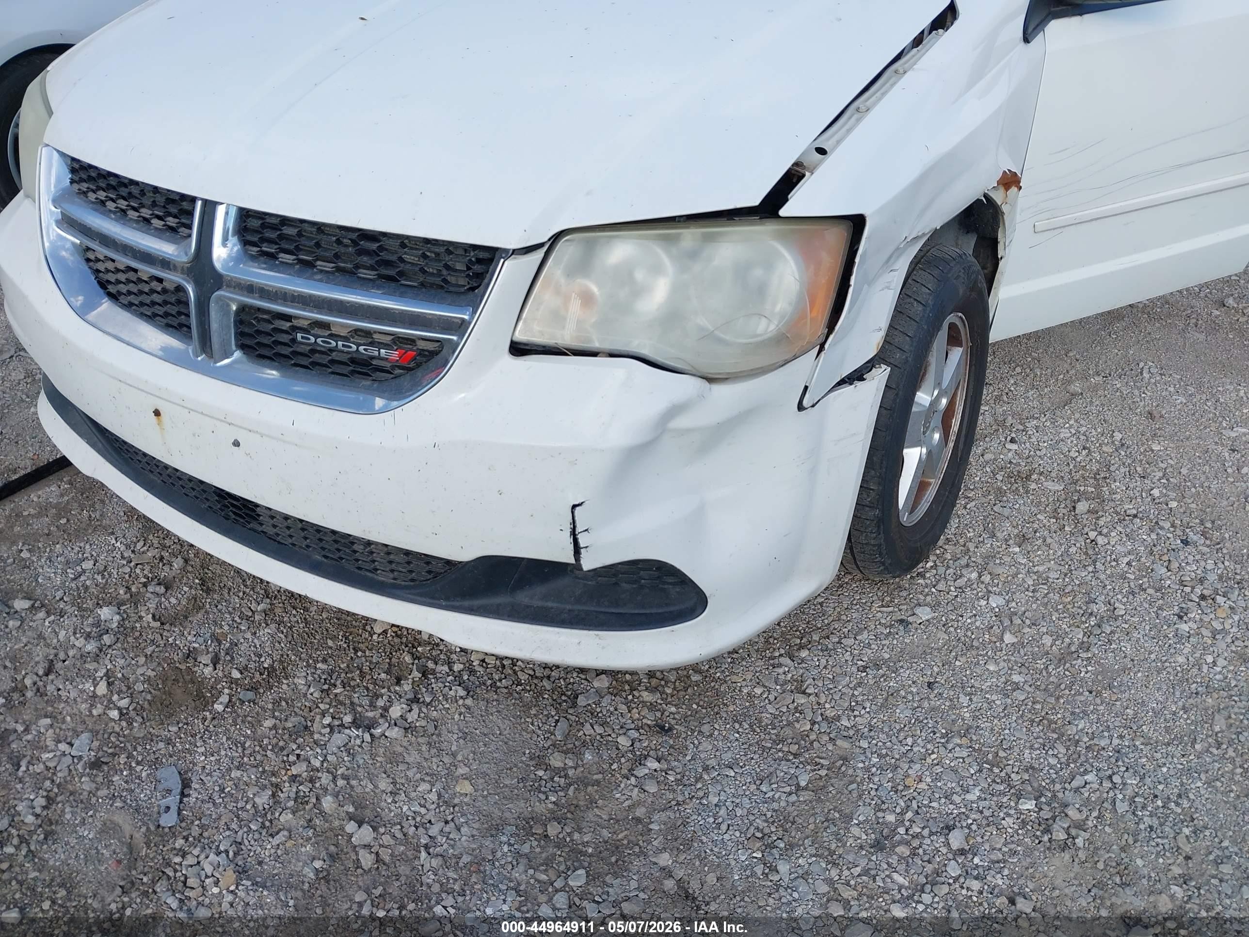 2013 Dodge Grand Caravan Sxt Белый vin: 2C4RDGCG2DR524243