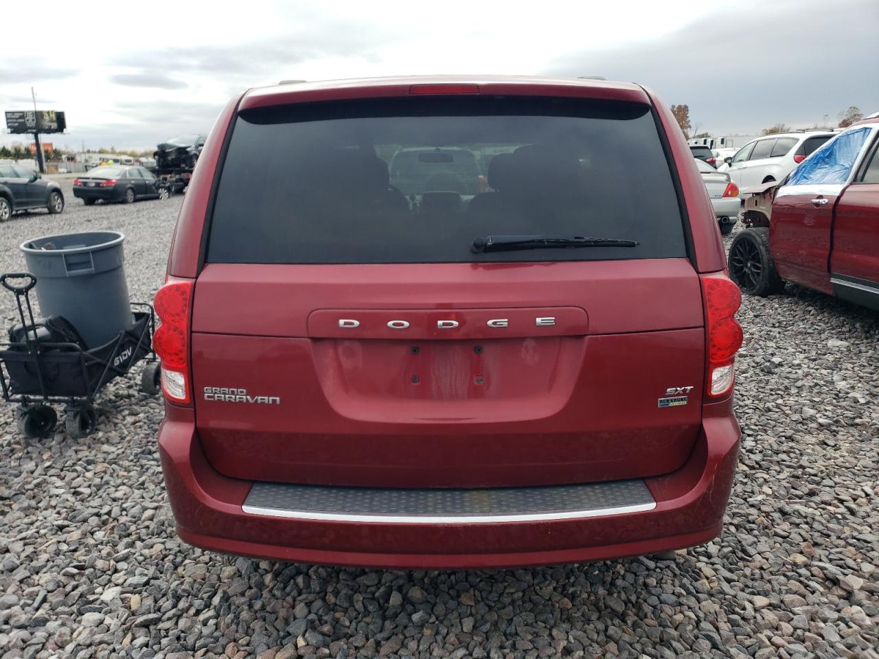 2014 Dodge Grand Caravan Sxt Красный vin: 2C4RDGCG2ER122370