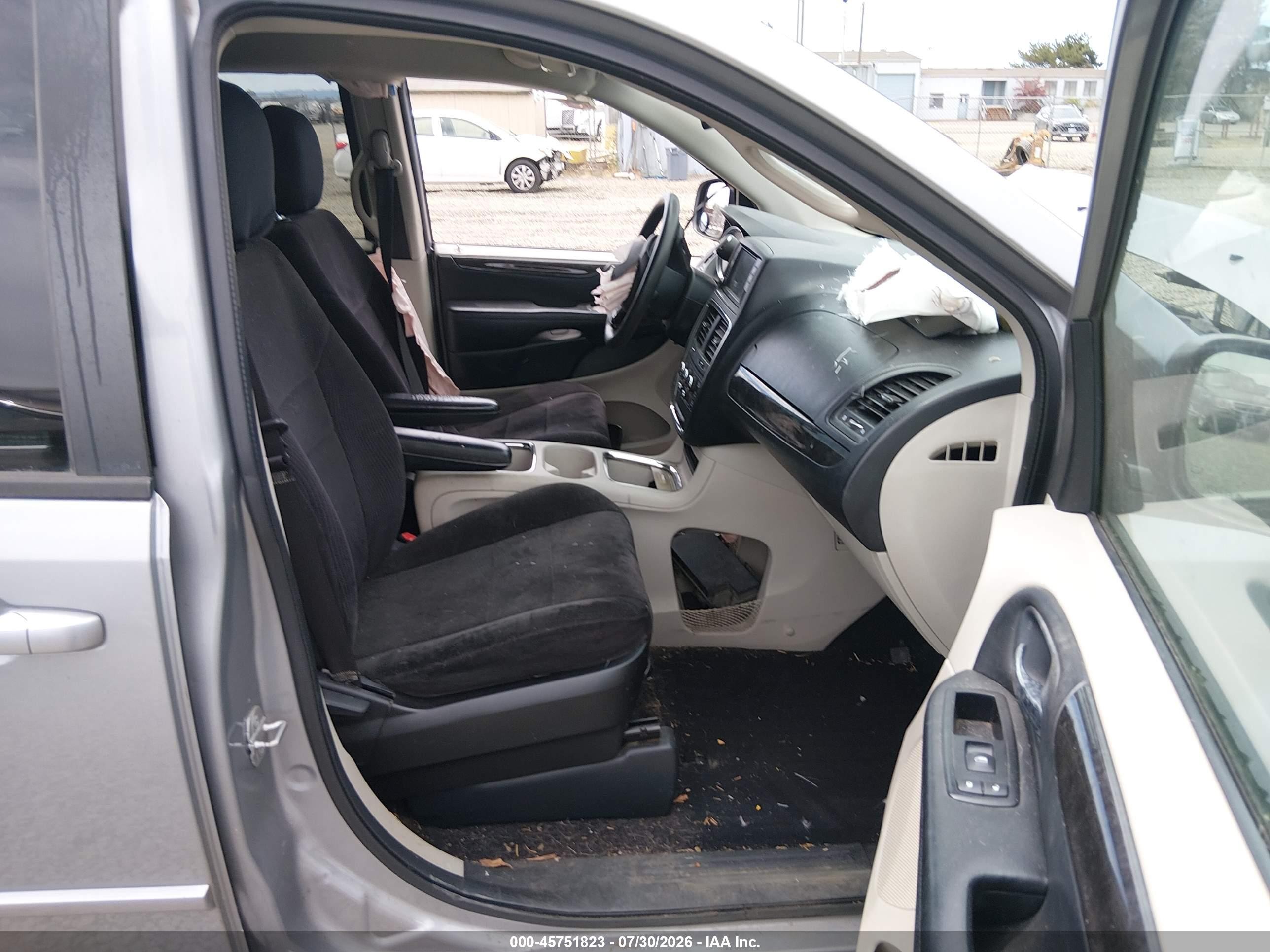 2014 Dodge Grand Caravan Sxt Silver vin: 2C4RDGCG2ER177126