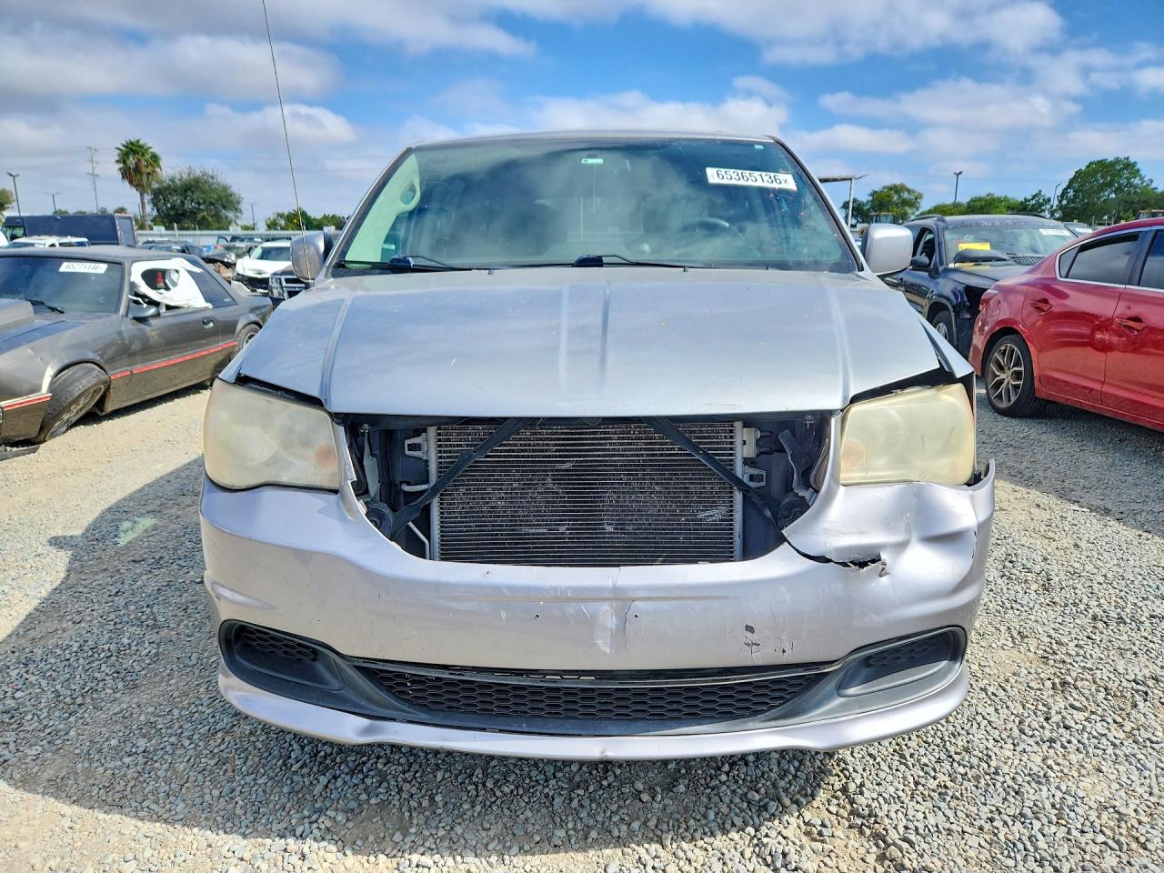 2014 Dodge Grand Caravan Sxt Серебряный vin: 2C4RDGCG2ER362356