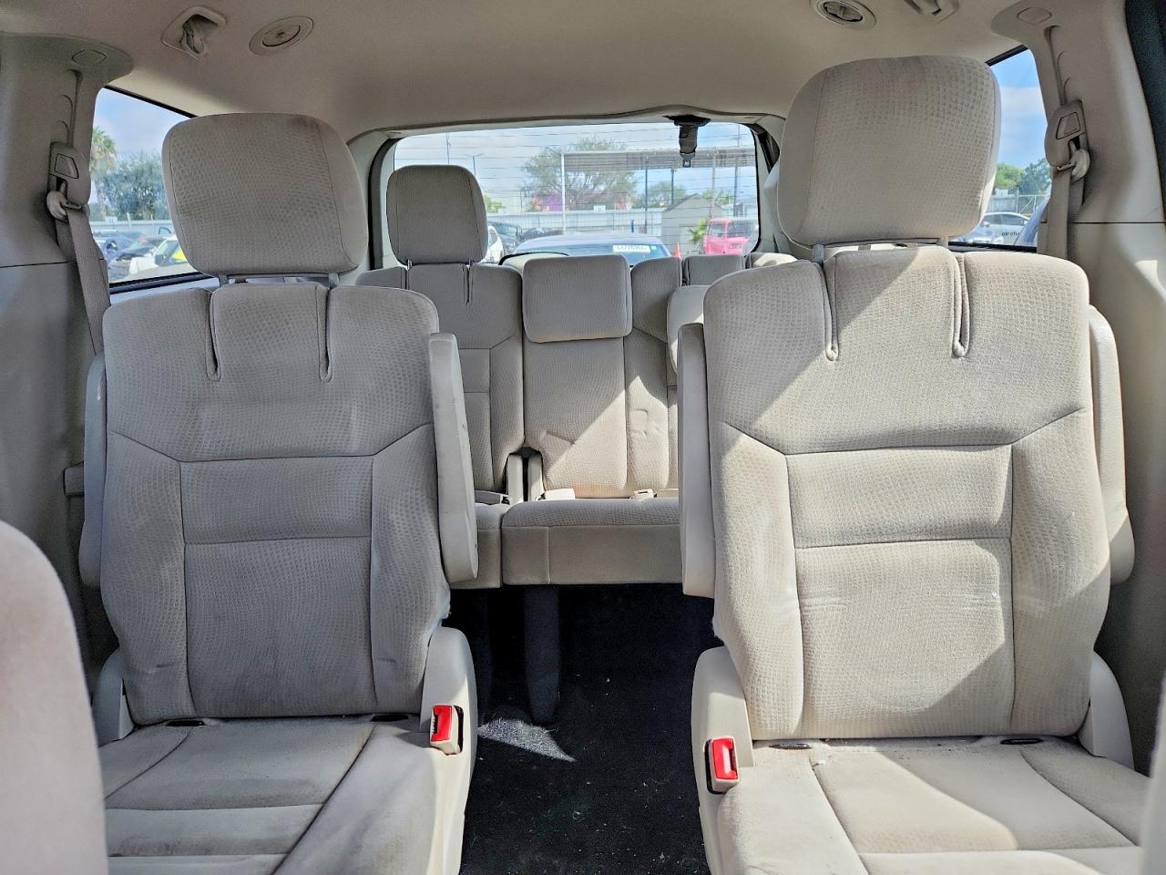 2014 Dodge Grand Caravan Sxt Серебряный vin: 2C4RDGCG2ER362356