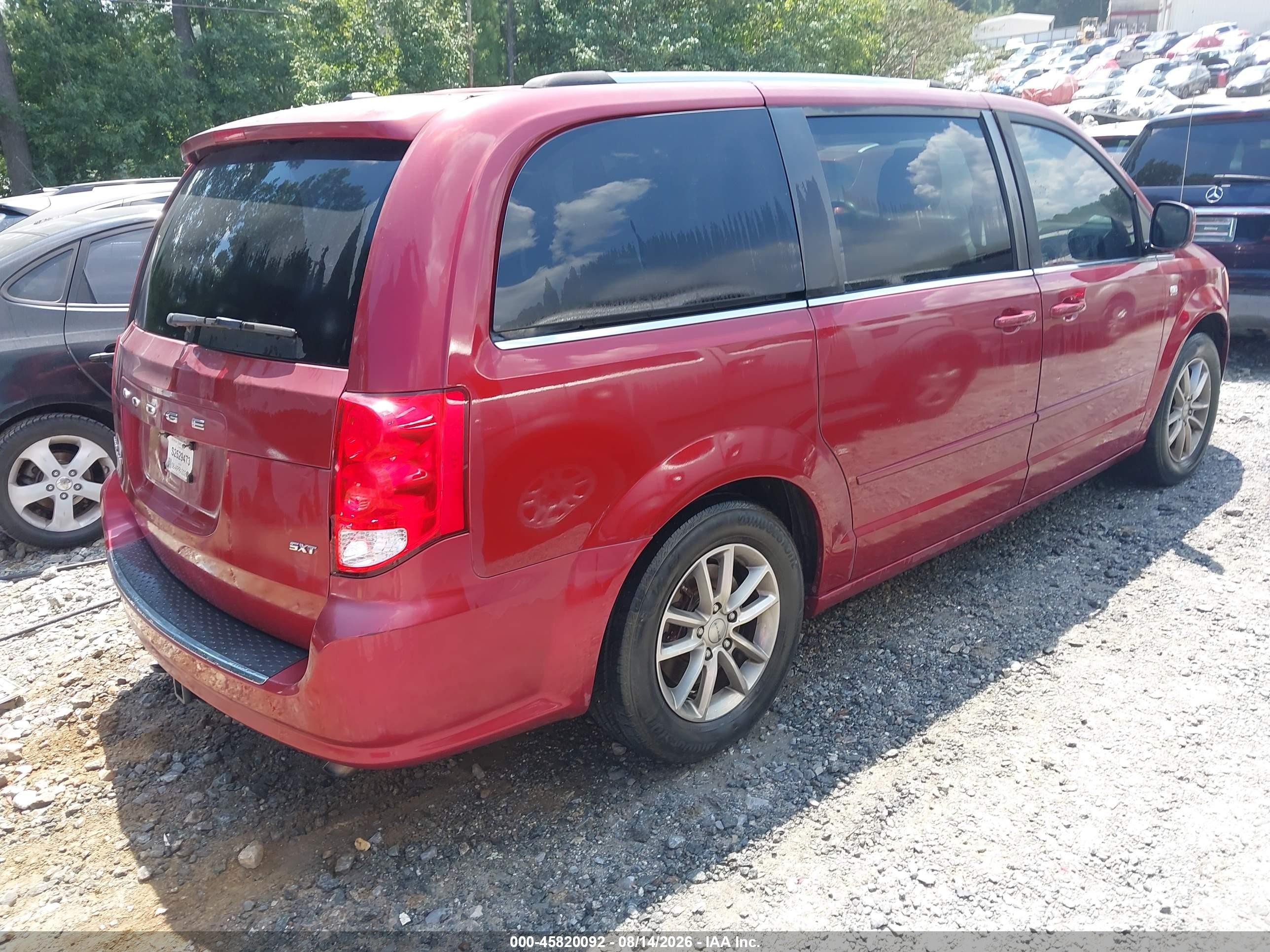 2014 Dodge Grand Caravan Sxt 30th Anniversary Red vin: 2C4RDGCG2ER471934