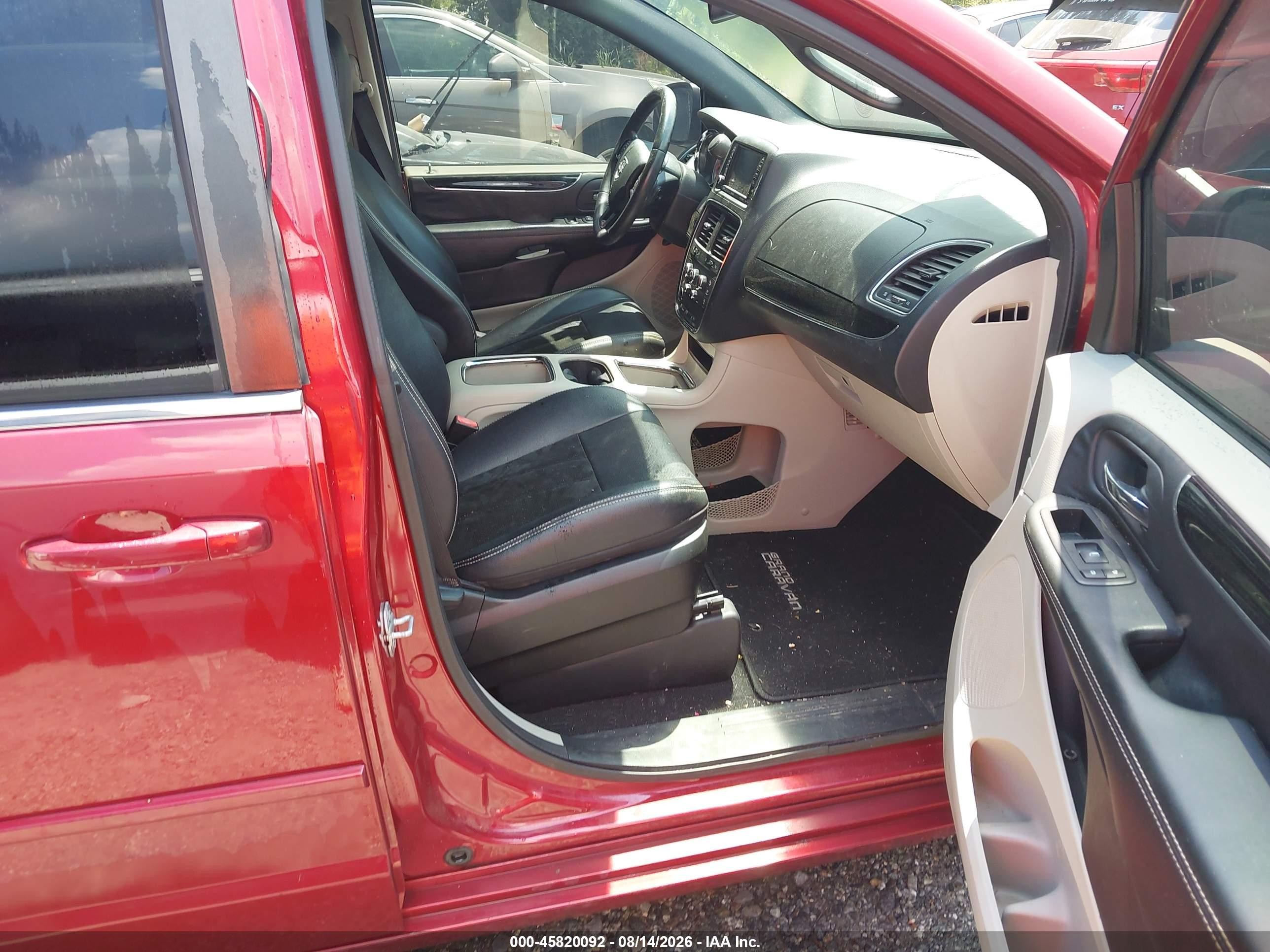2014 Dodge Grand Caravan Sxt 30th Anniversary Red vin: 2C4RDGCG2ER471934