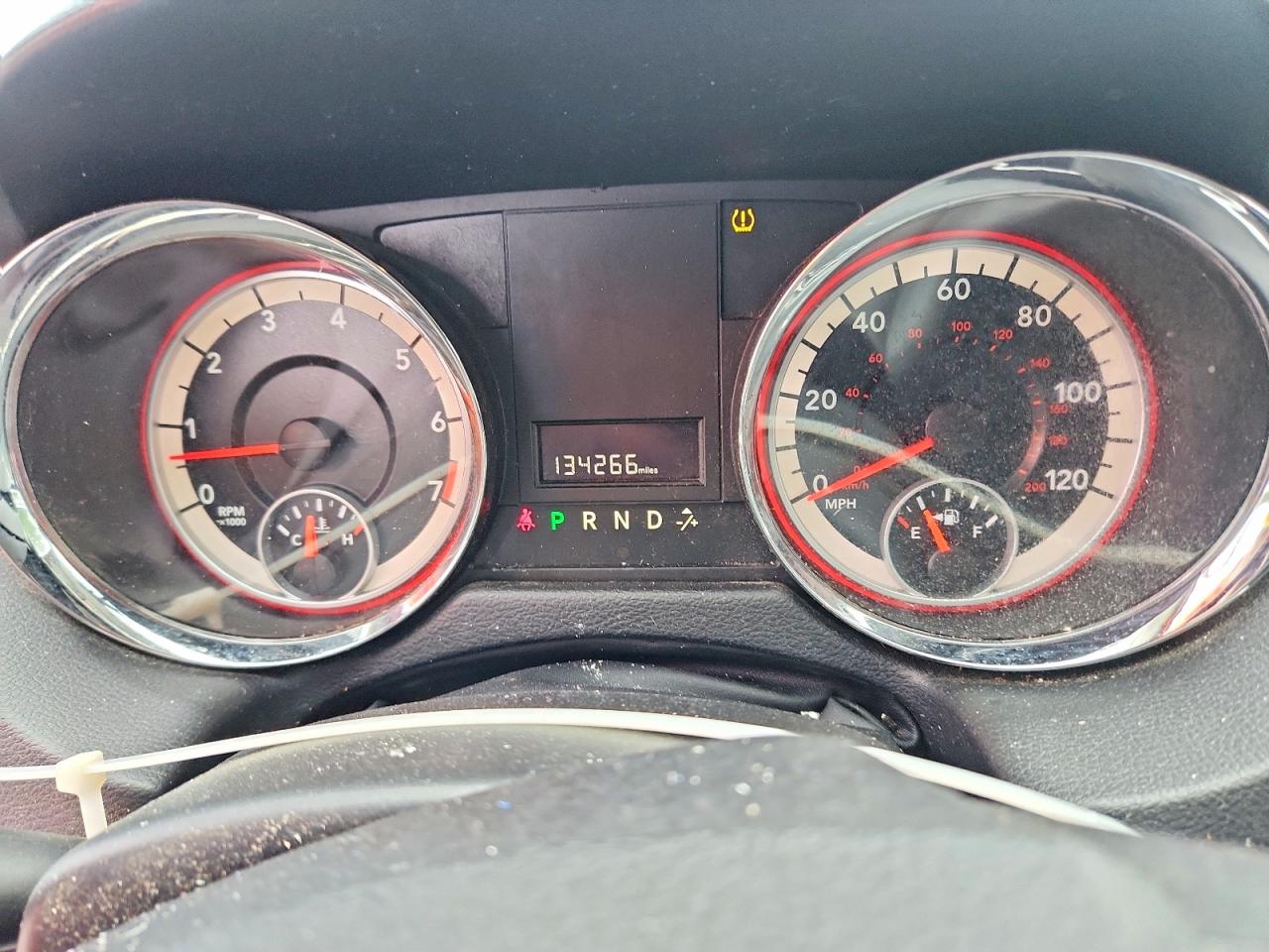 2015 Dodge Grand Caravan Sxt White vin: 2C4RDGCG2FR531051