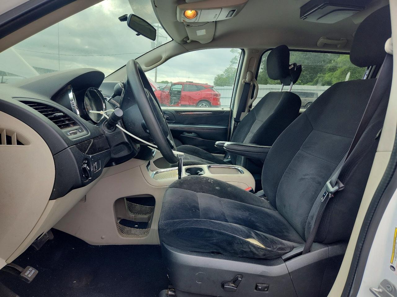 2015 Dodge Grand Caravan Sxt White vin: 2C4RDGCG2FR531051