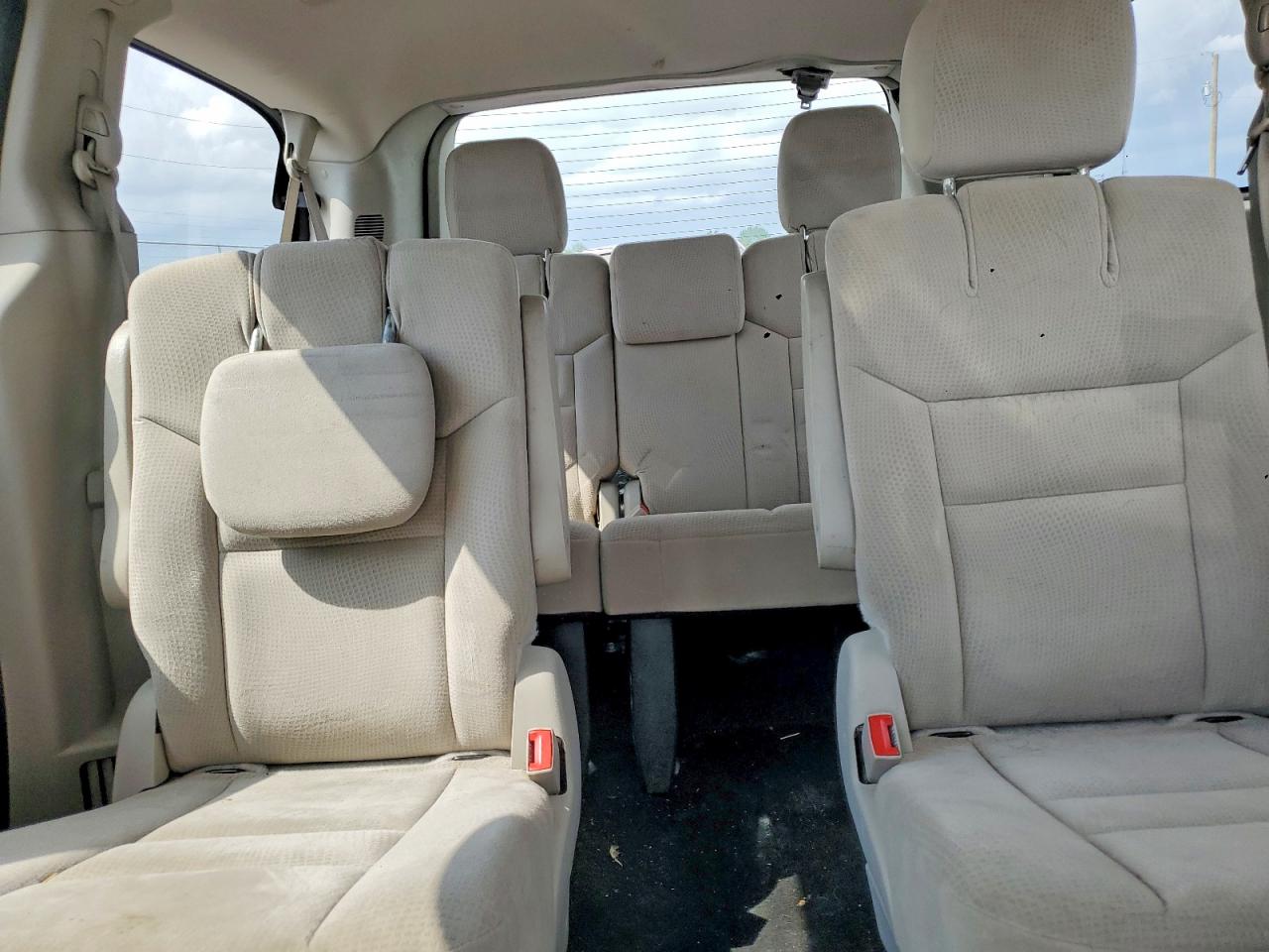 2015 Dodge Grand Caravan Sxt Silver vin: 2C4RDGCG2FR550909