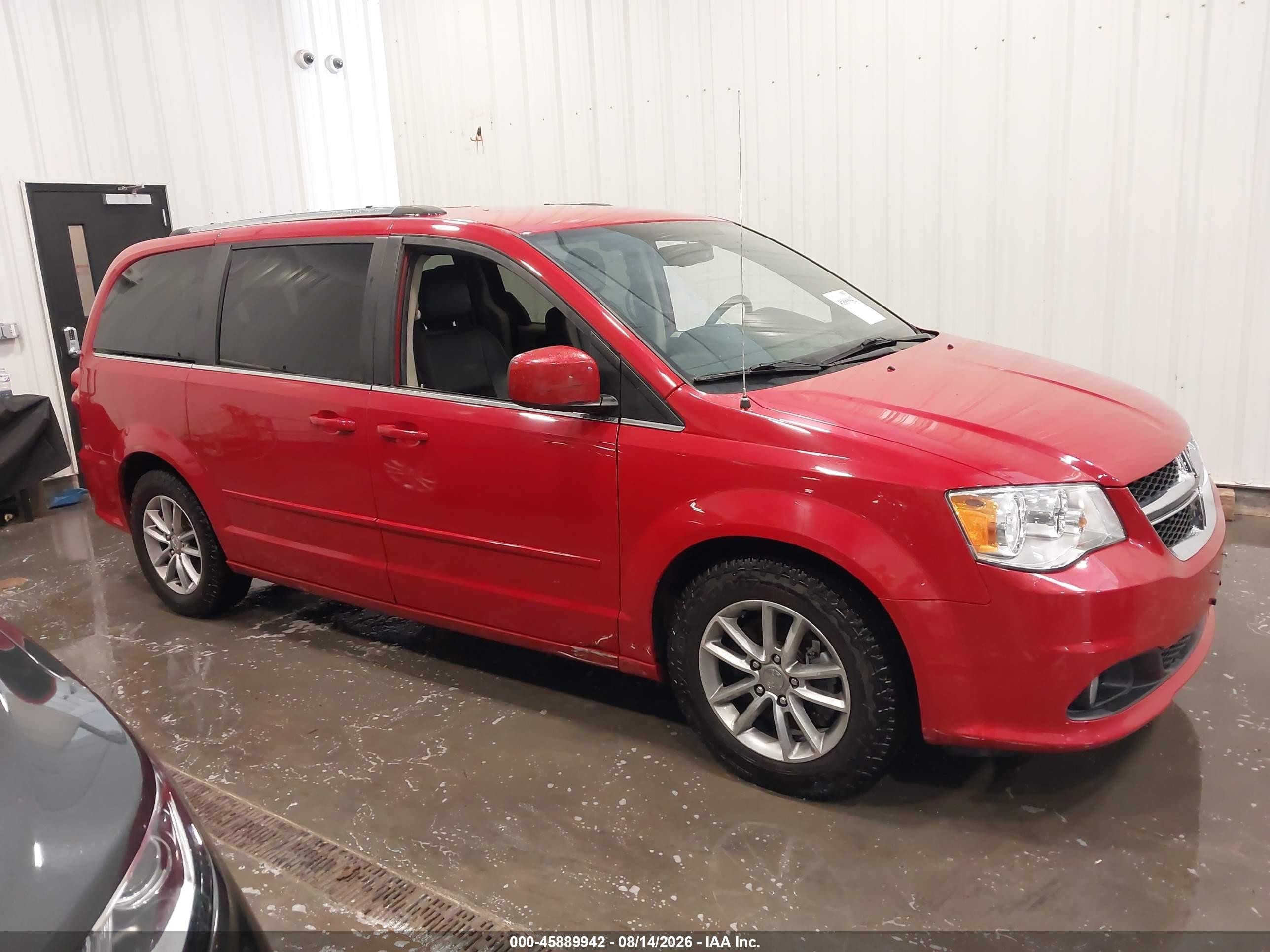 2015 Dodge Grand Caravan Sxt Plus Красный vin: 2C4RDGCG2FR690524