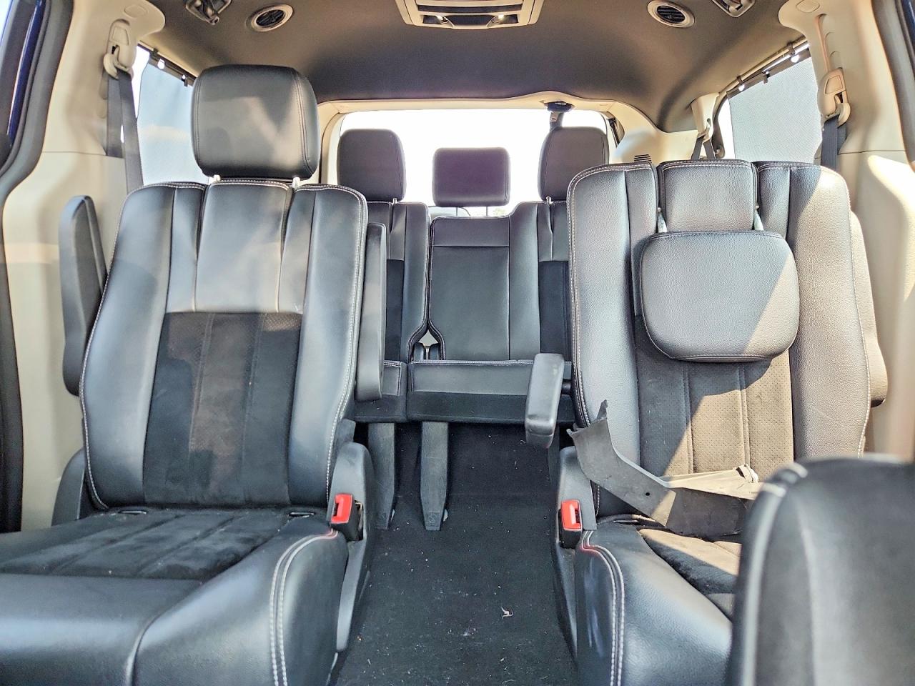 2015 Dodge Grand Caravan Sxt Blue vin: 2C4RDGCG2FR738345