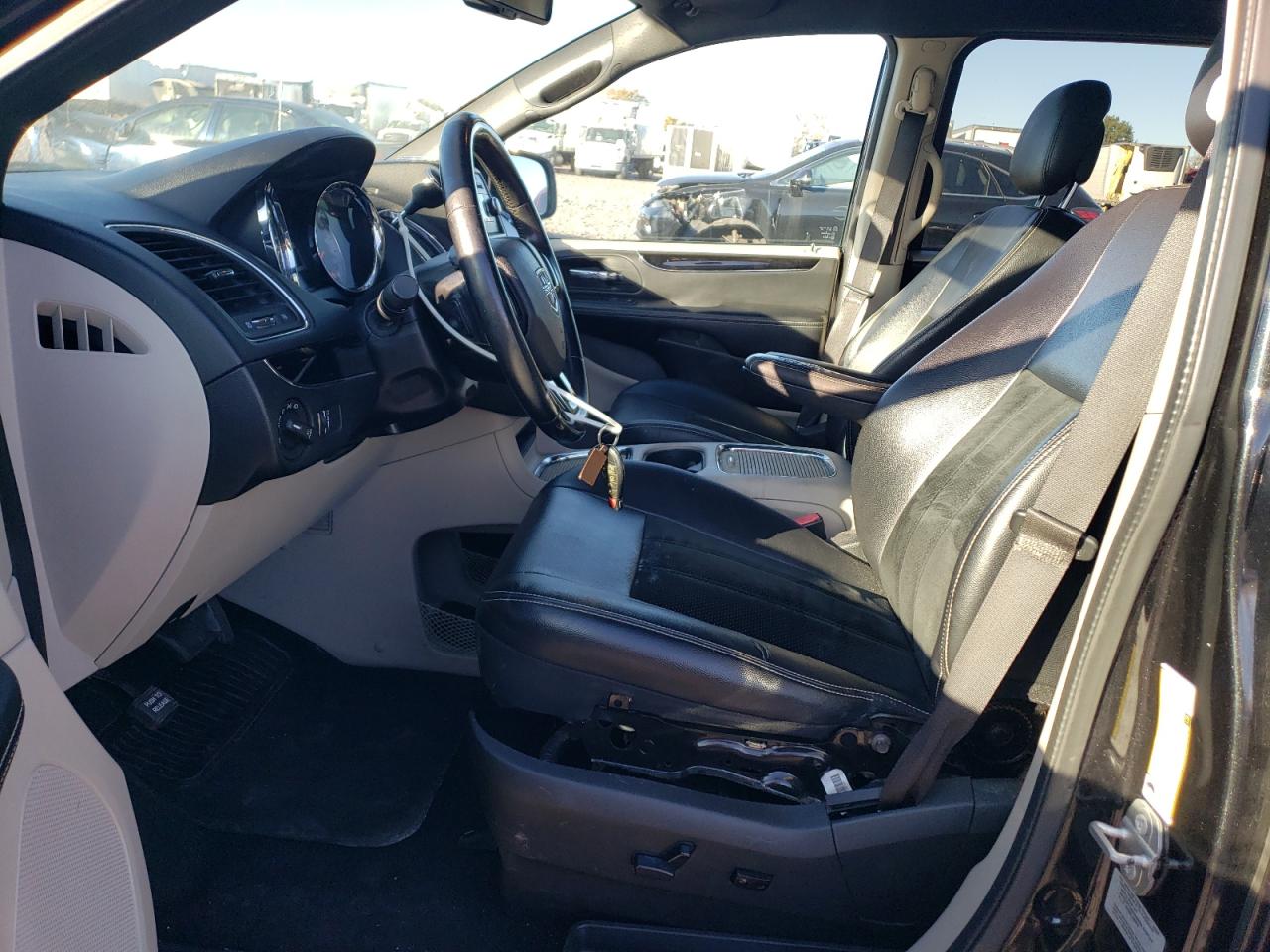 2017 Dodge Grand Caravan Black vin: 2C4RDGCG2HR581001