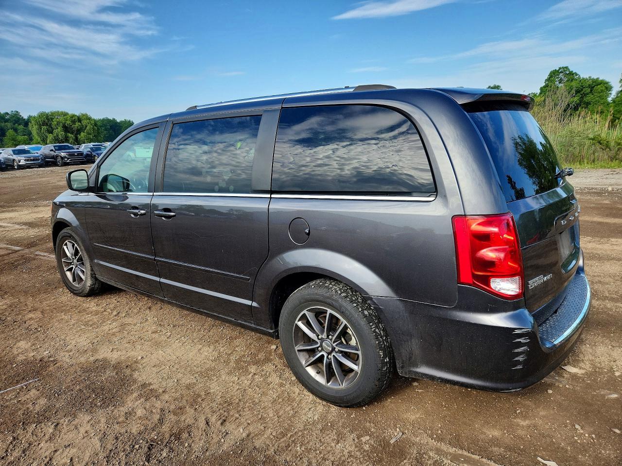 2017 Dodge Grand Caravan Sxt Серый vin: 2C4RDGCG2HR624963
