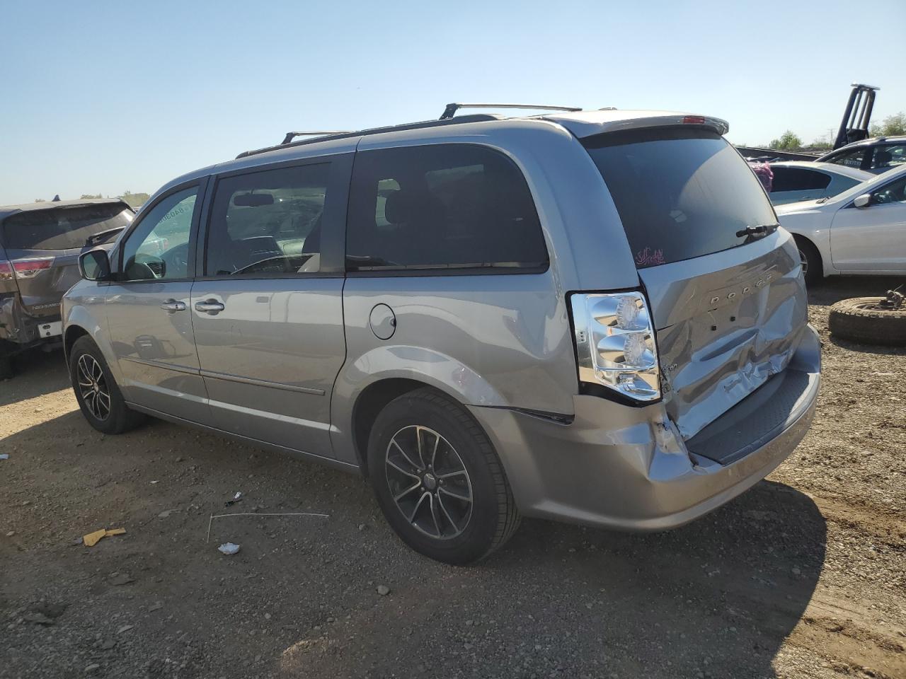 2017 Dodge Grand Caravan Sxt Silver vin: 2C4RDGCG2HR829652