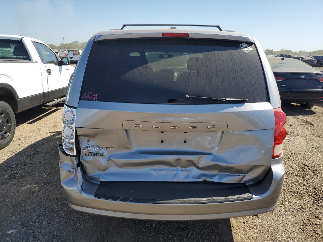 2017 Dodge Grand Caravan Sxt Silver vin: 2C4RDGCG2HR829652