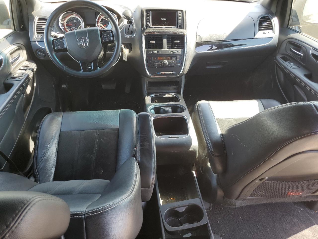 2017 Dodge Grand Caravan Sxt Silver vin: 2C4RDGCG2HR829652