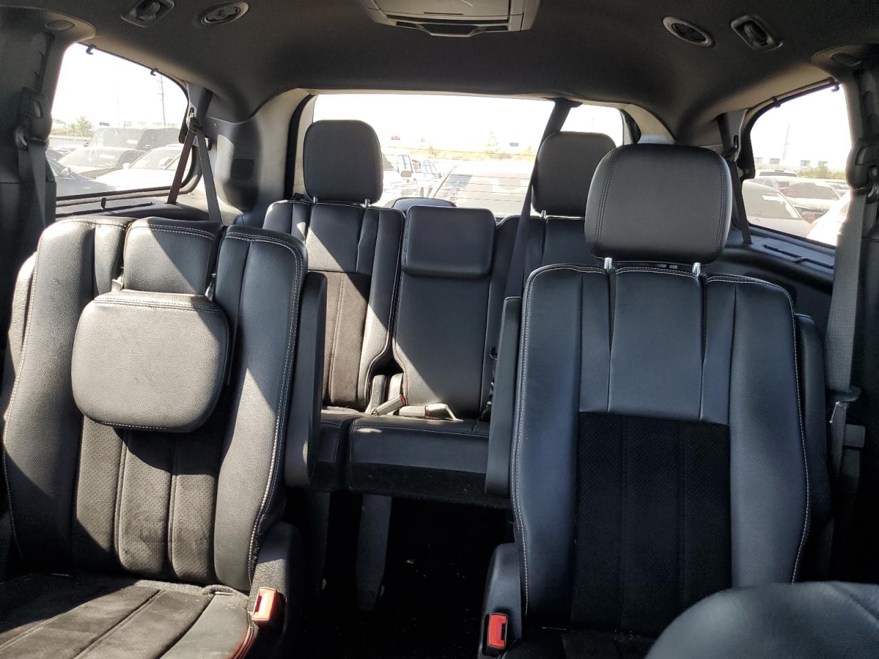 2017 Dodge Grand Caravan Sxt Silver vin: 2C4RDGCG2HR829652