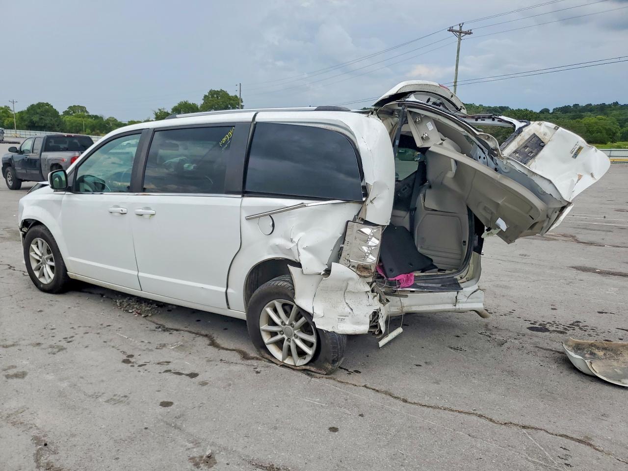 2019 Dodge Grand Caravan Sxt White vin: 2C4RDGCG2KR647053