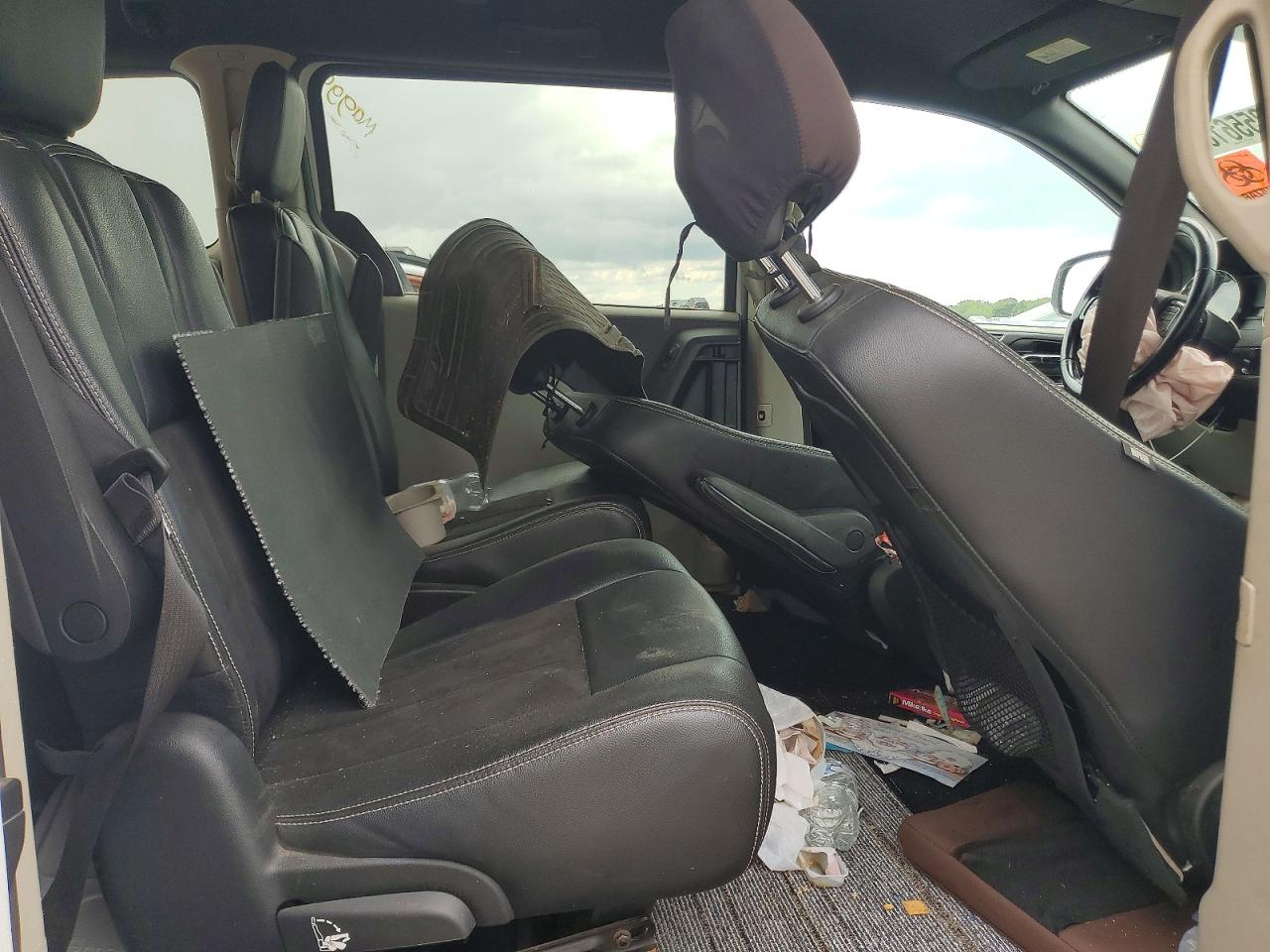 2019 Dodge Grand Caravan Sxt White vin: 2C4RDGCG2KR647053