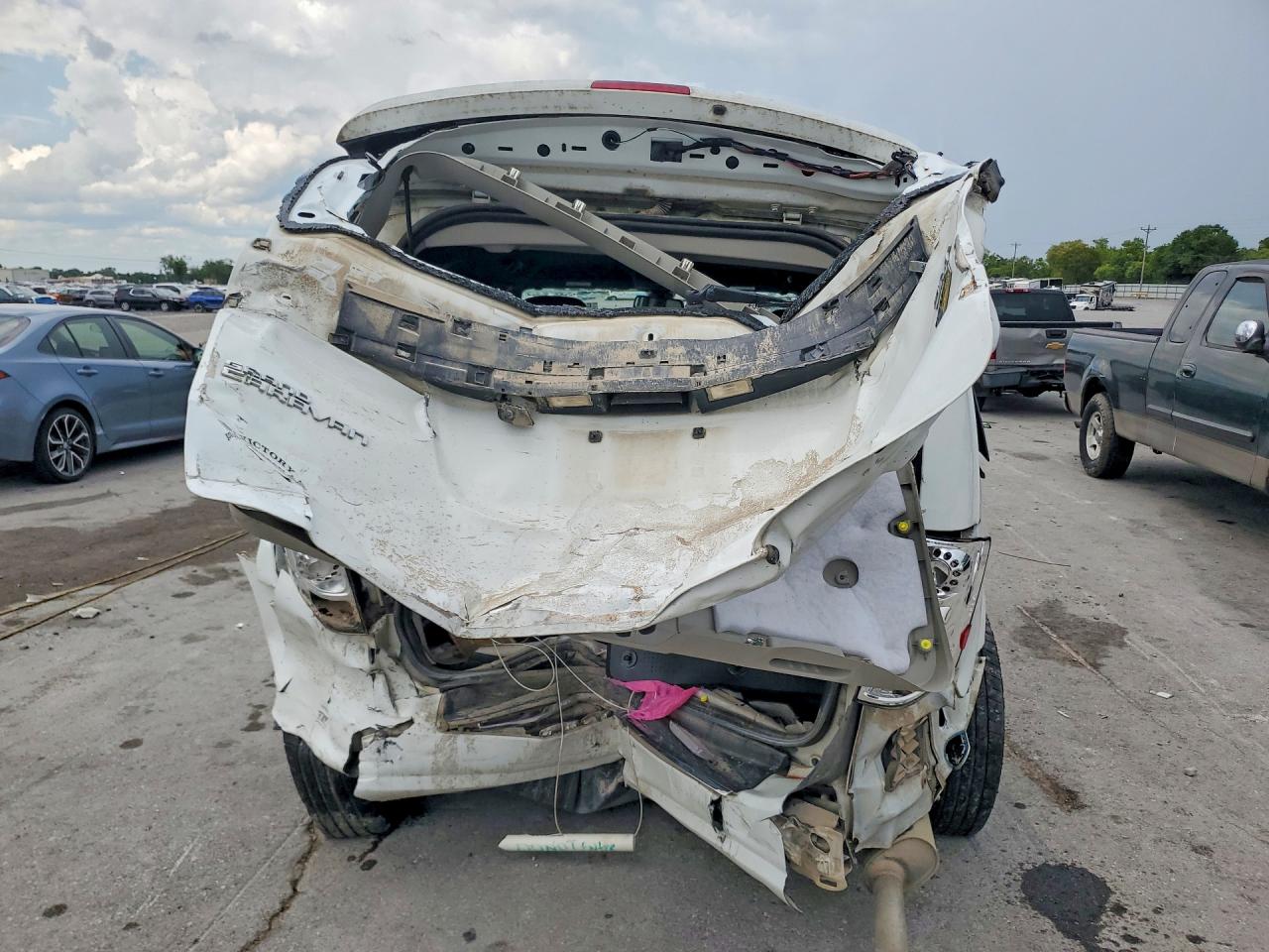 2019 Dodge Grand Caravan Sxt White vin: 2C4RDGCG2KR647053