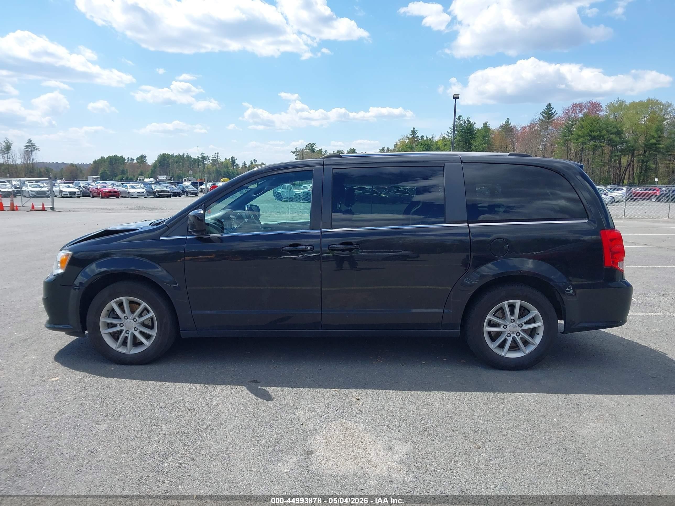 2020 Dodge Grand Caravan Sxt Black vin: 2C4RDGCG2LR161084