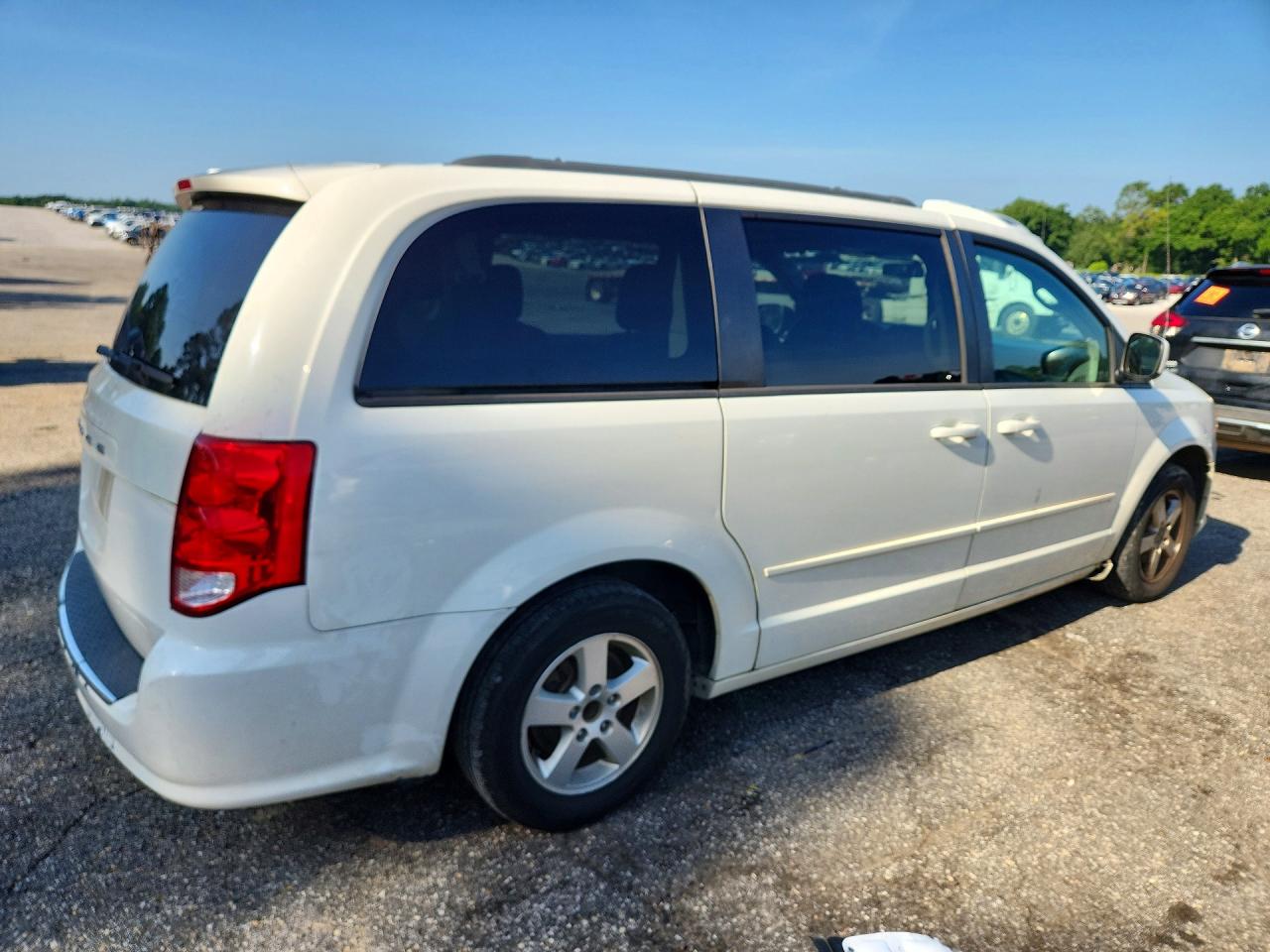 2012 Dodge Grand Caravan Sxt White vin: 2C4RDGCG3CR294789