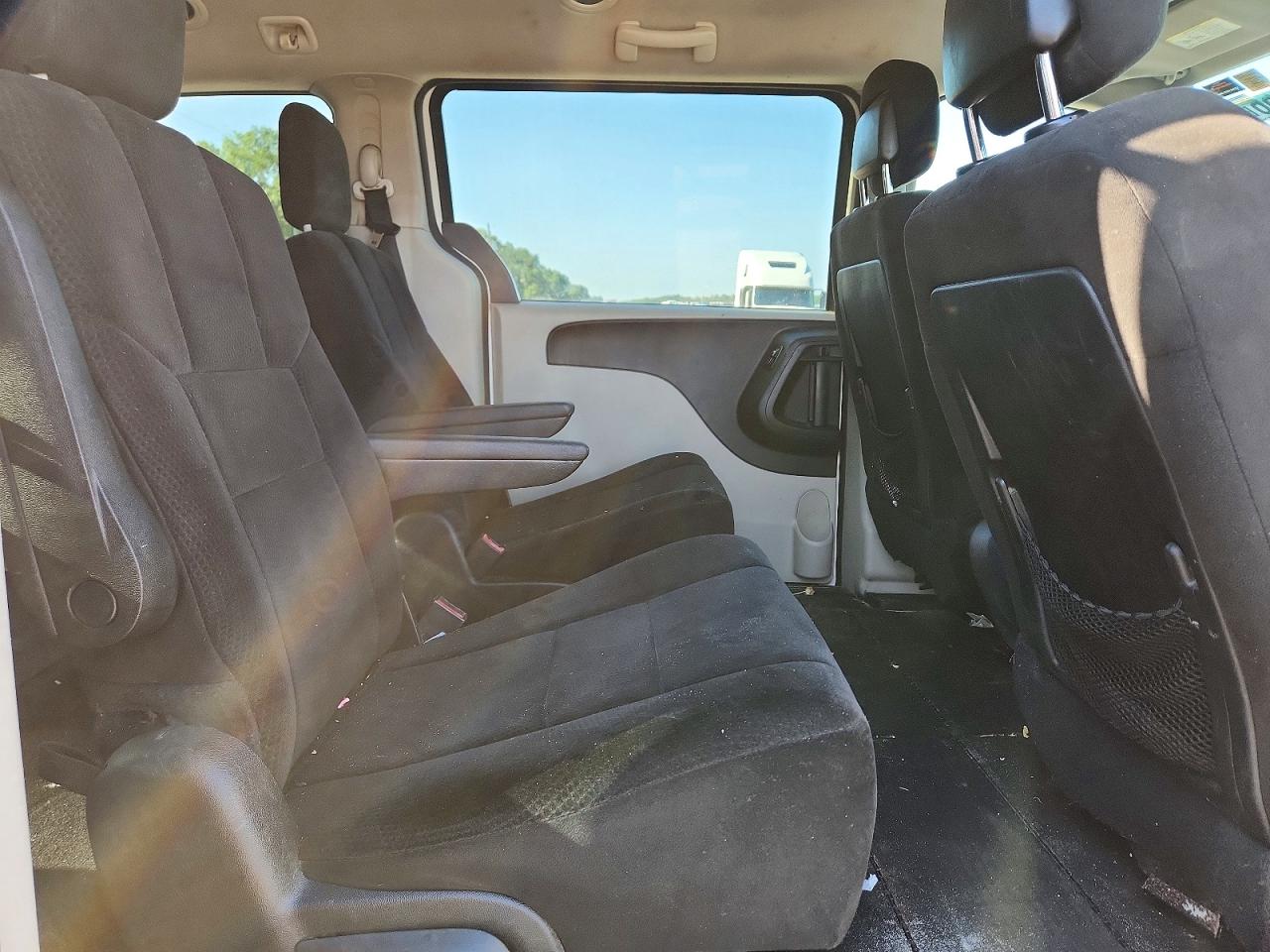 2012 Dodge Grand Caravan Sxt White vin: 2C4RDGCG3CR294789