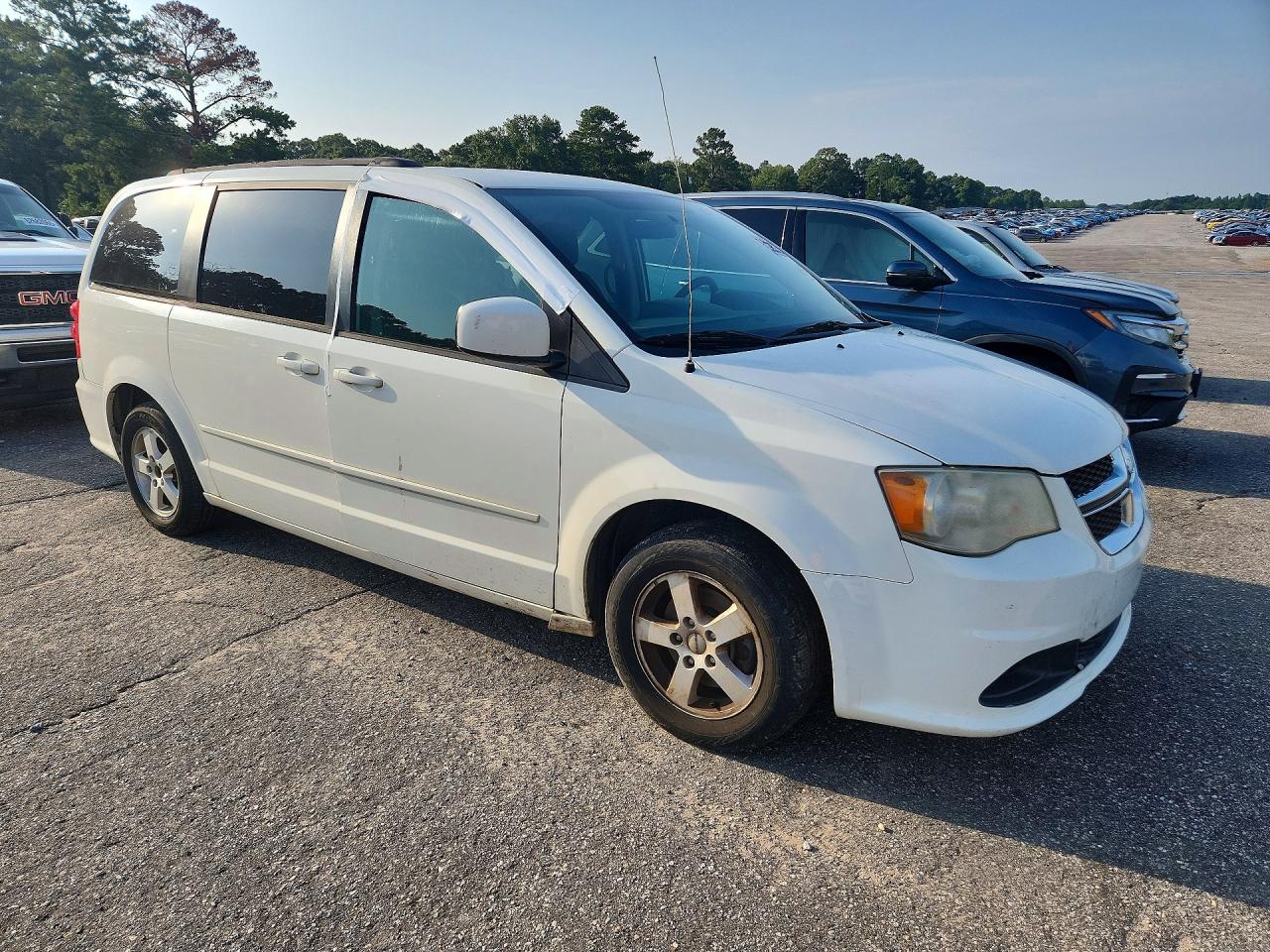 2012 Dodge Grand Caravan Sxt White vin: 2C4RDGCG3CR294789