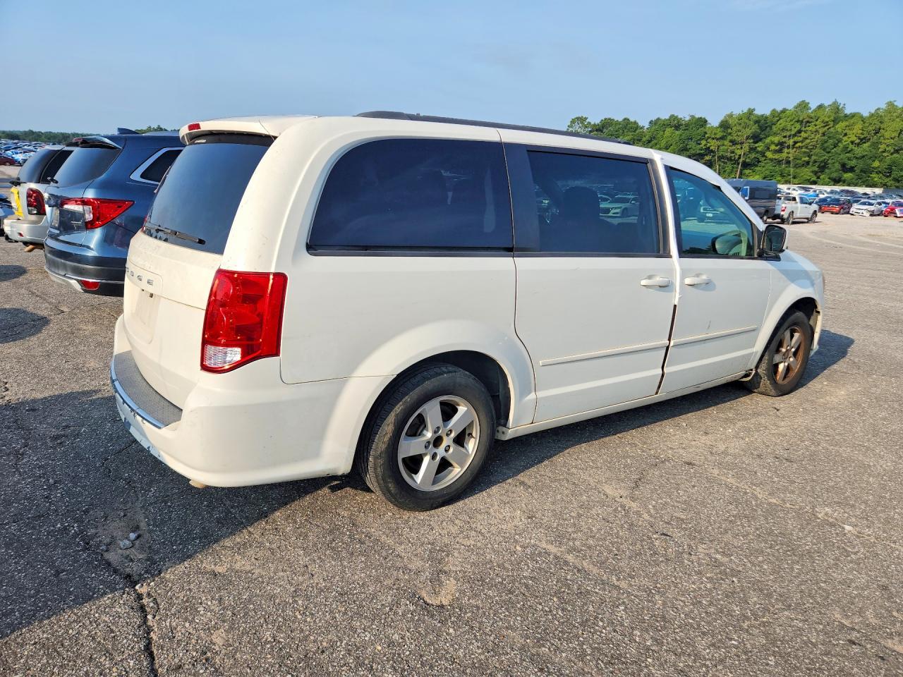 2012 Dodge Grand Caravan Sxt White vin: 2C4RDGCG3CR294789
